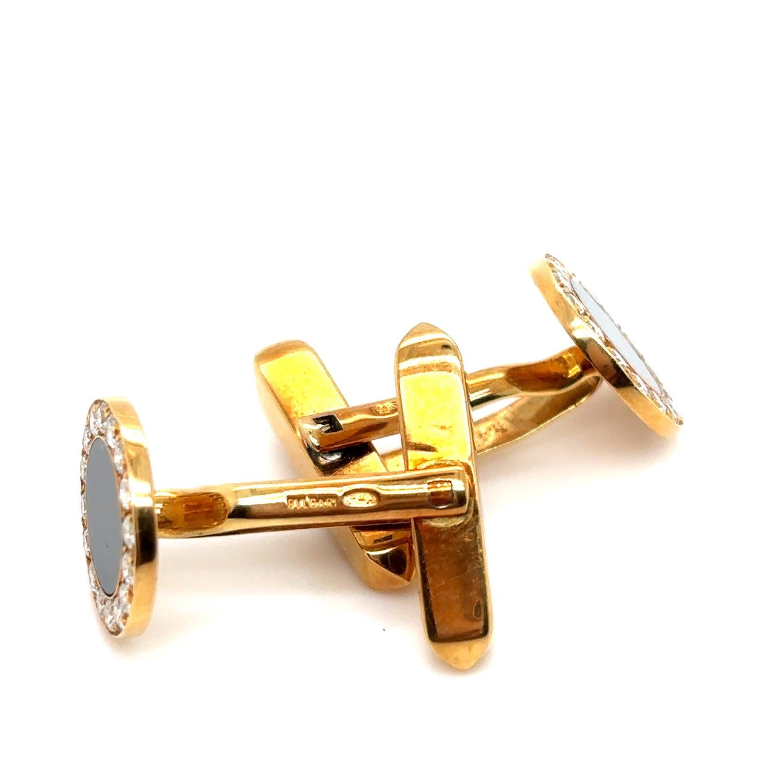 Ensemble boutons de manchette et clous de chemise Bvlgari en or rose 18 carats, onyx et diamants en vente 3