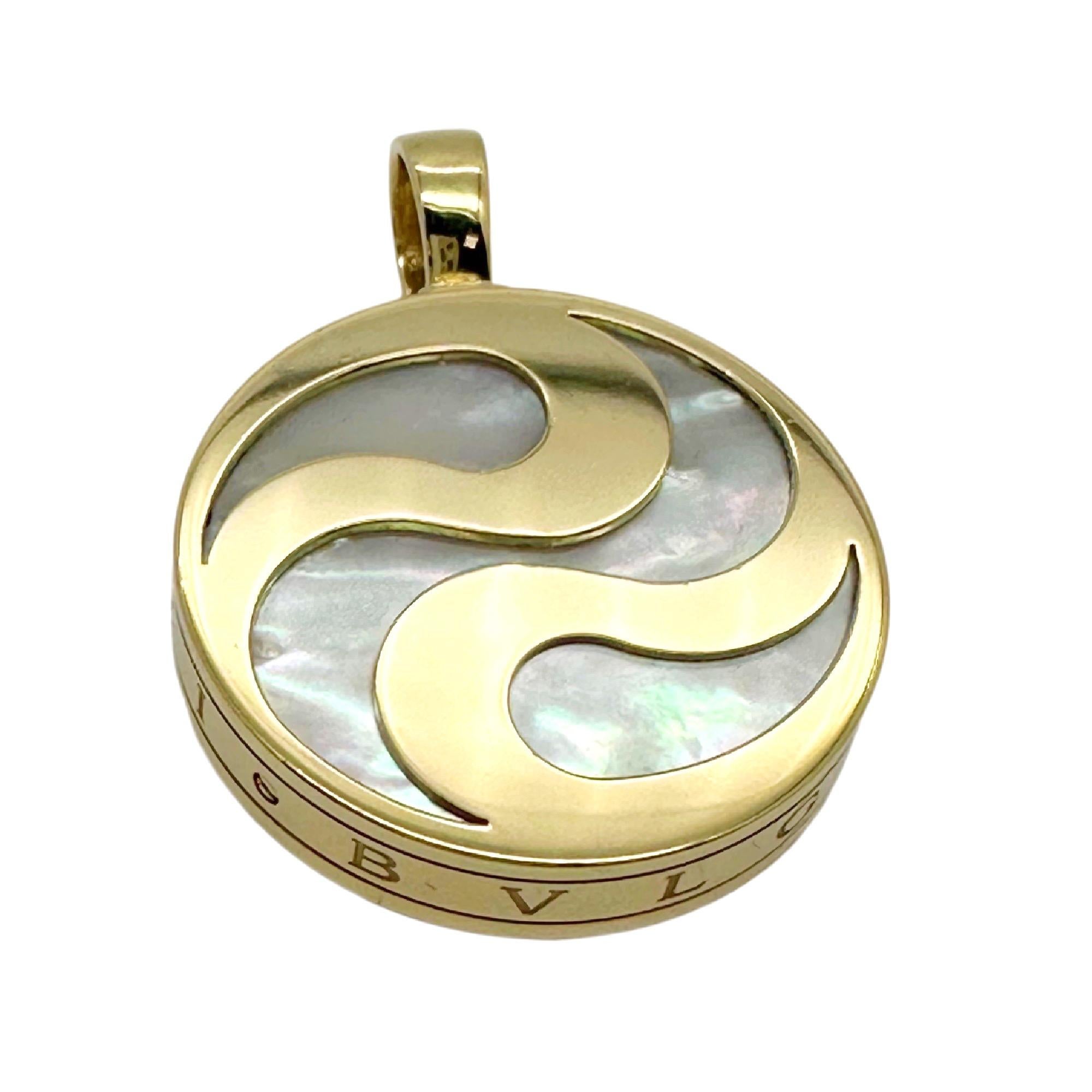Bvlgari Optical Illusion Spinning Pendant MOP & 18kt Yellow Gold 2