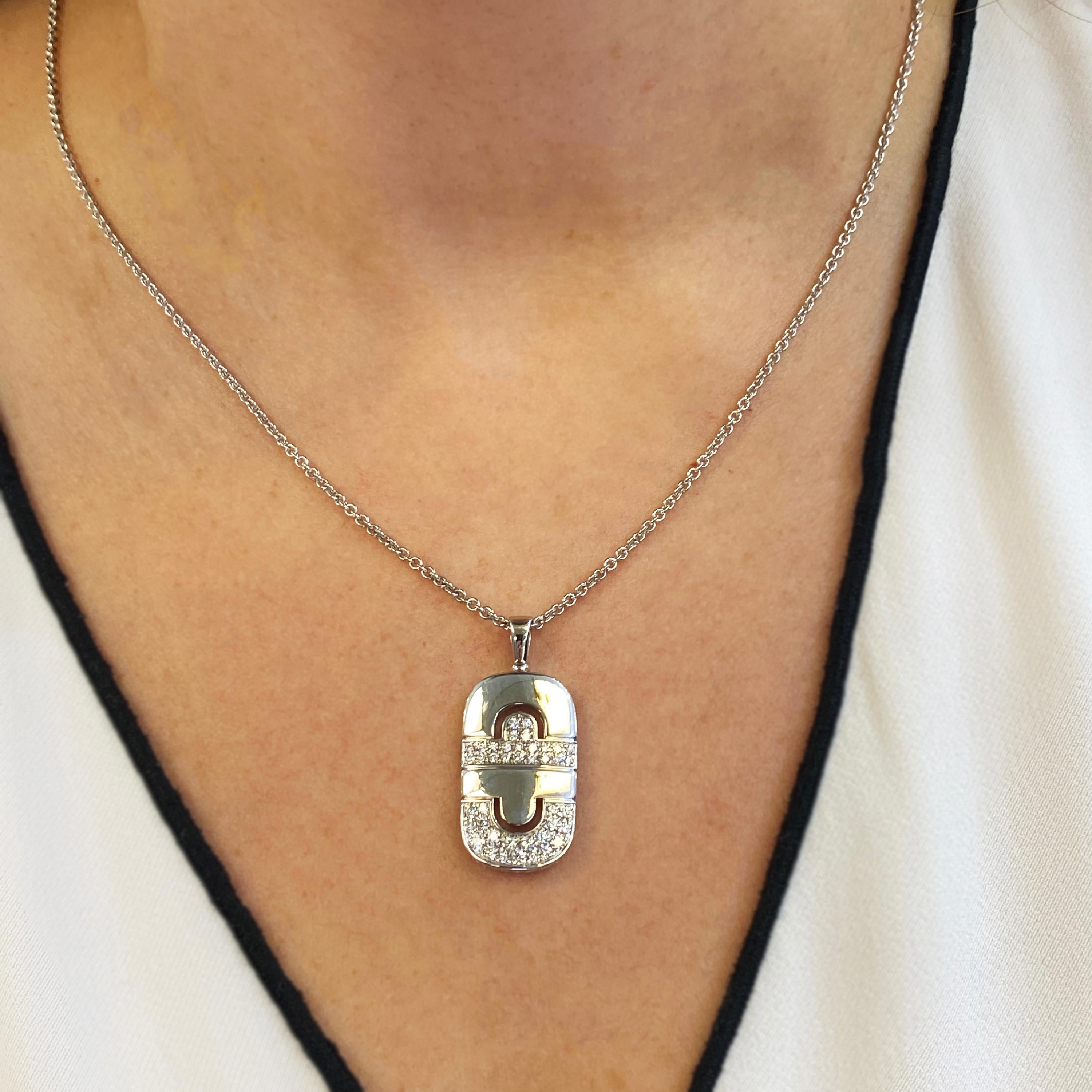 Bvlgari Parentesi 18 Karat White Gold Diamond Pendant Necklace

This beauty features a high-polished finishing with brilliant cut, round diamonds and hung on an 18k white gold chain. 

Apprx. 1 carat G color, VS clarity diamonds total
