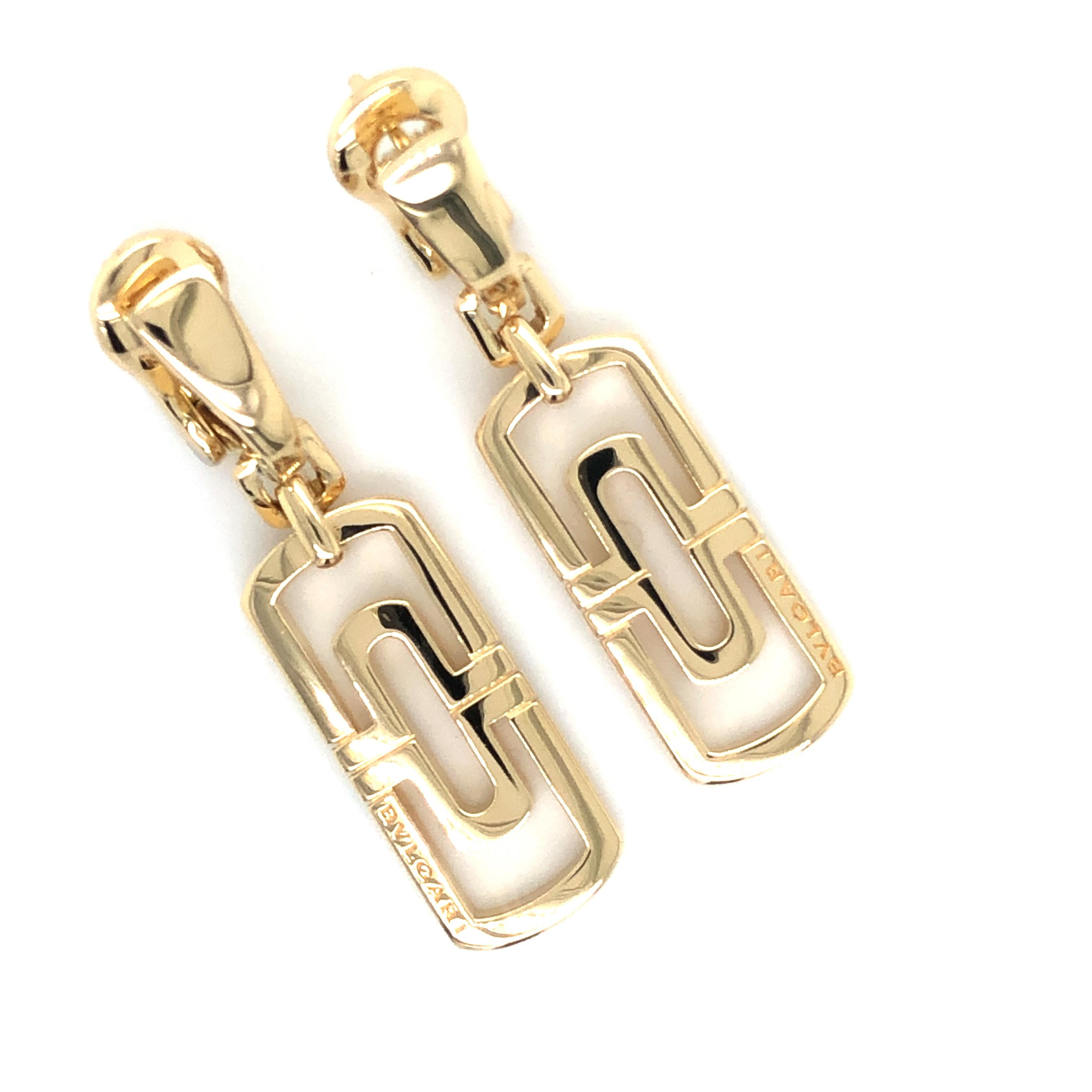 Bvlgari Parentesi 18k Yellow Gold Square Dangling Earrings In Excellent Condition For Sale In MIAMI, FL