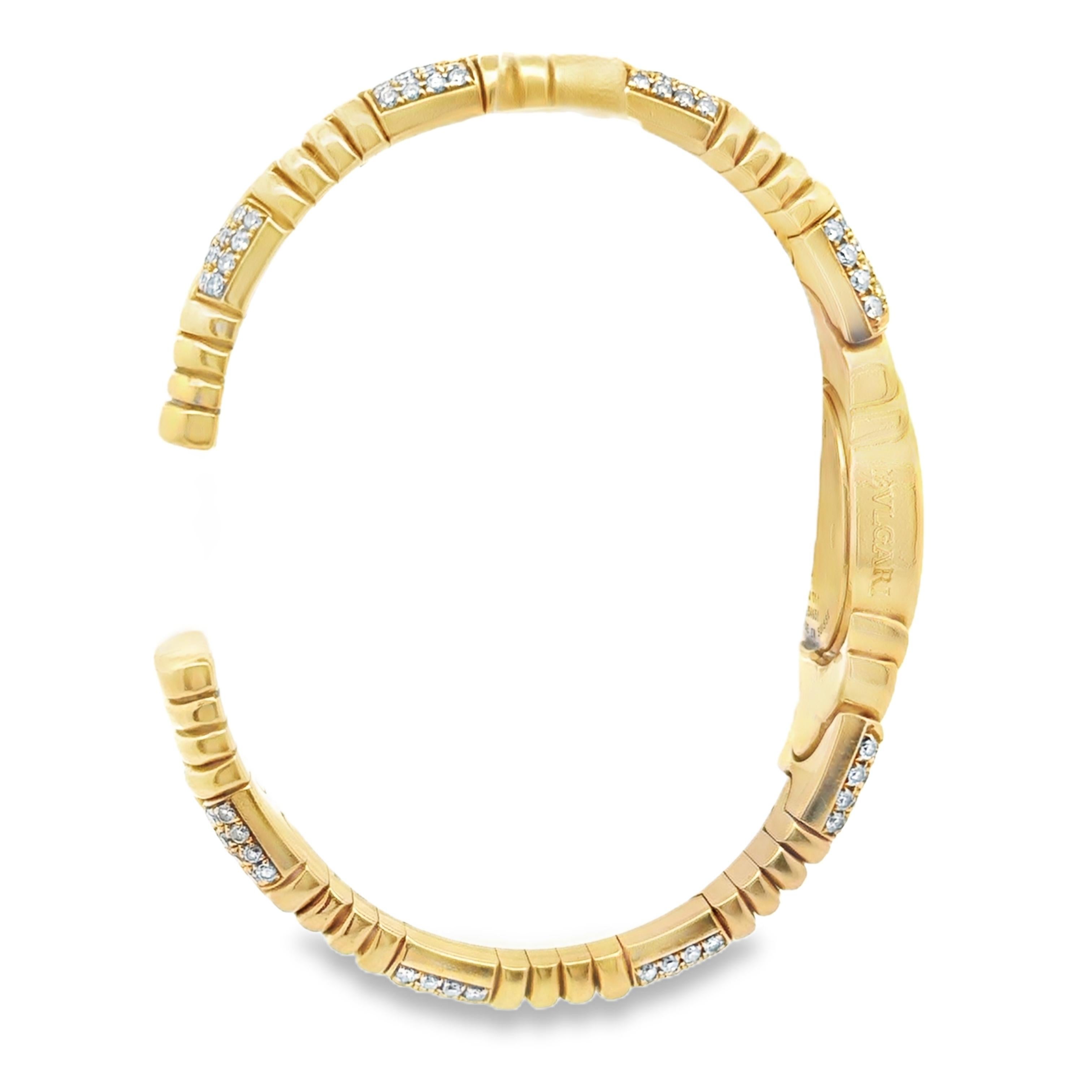 Contemporaneo Bvlgari Parentesi Round Brilliant Cut Diamond 18K Yellow Gold Cuff Bangle Watch in vendita