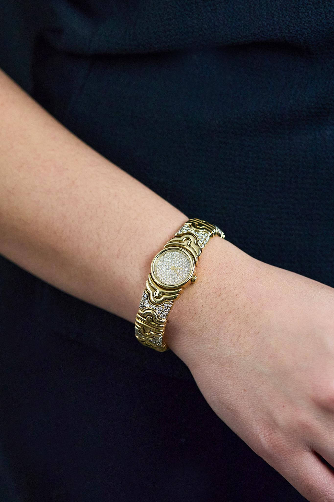 Donna Bvlgari Parentesi Round Brilliant Cut Diamond 18K Yellow Gold Cuff Bangle Watch in vendita