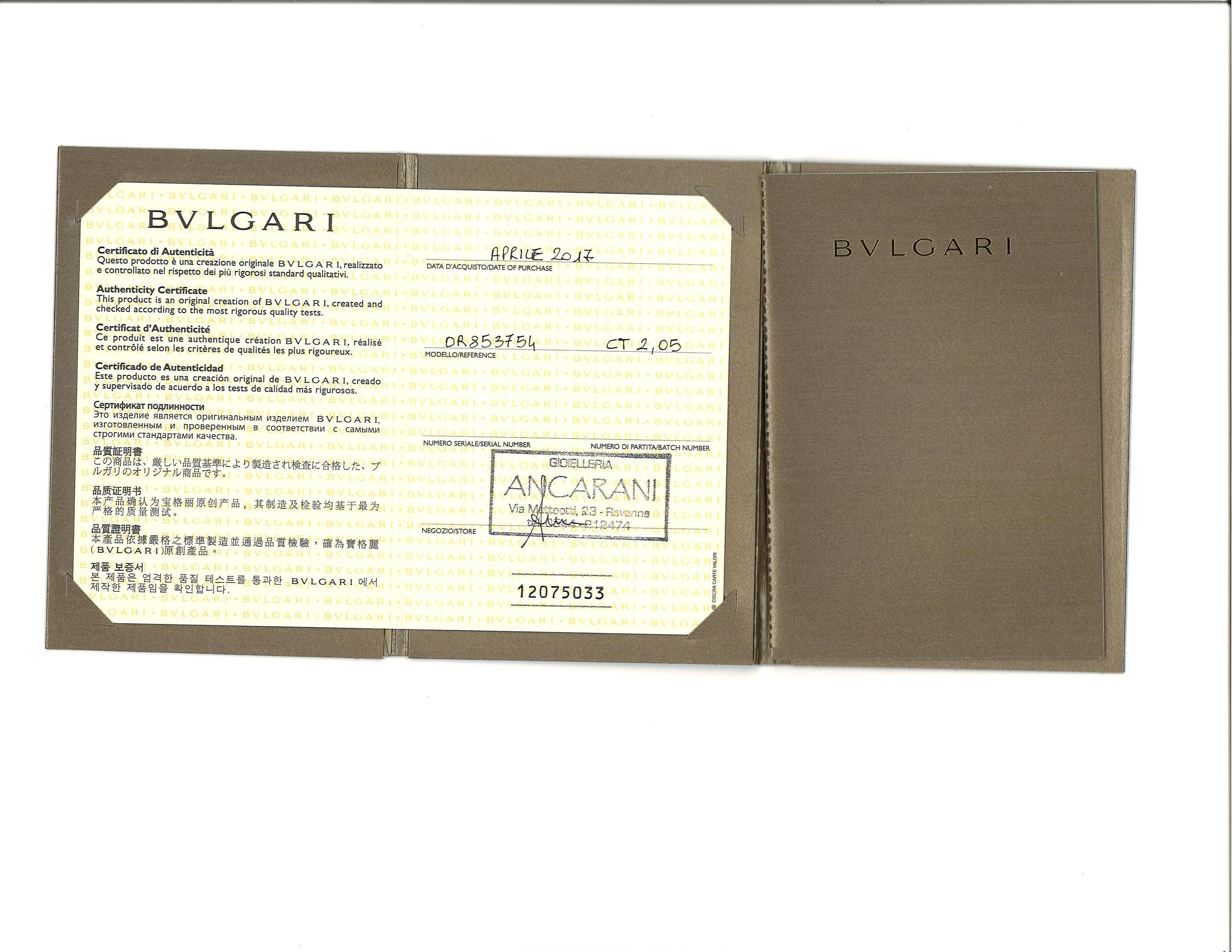 BVLGARI Parentesi White Gold and Diamond Earrings with Certificate In Excellent Condition For Sale In New York, NY