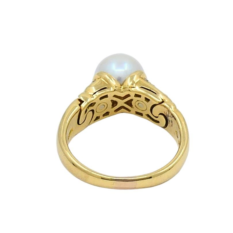 Bvlgari Cocktailring aus 18 Karat Gold mit Perlen und Diamanten im Angebot 2