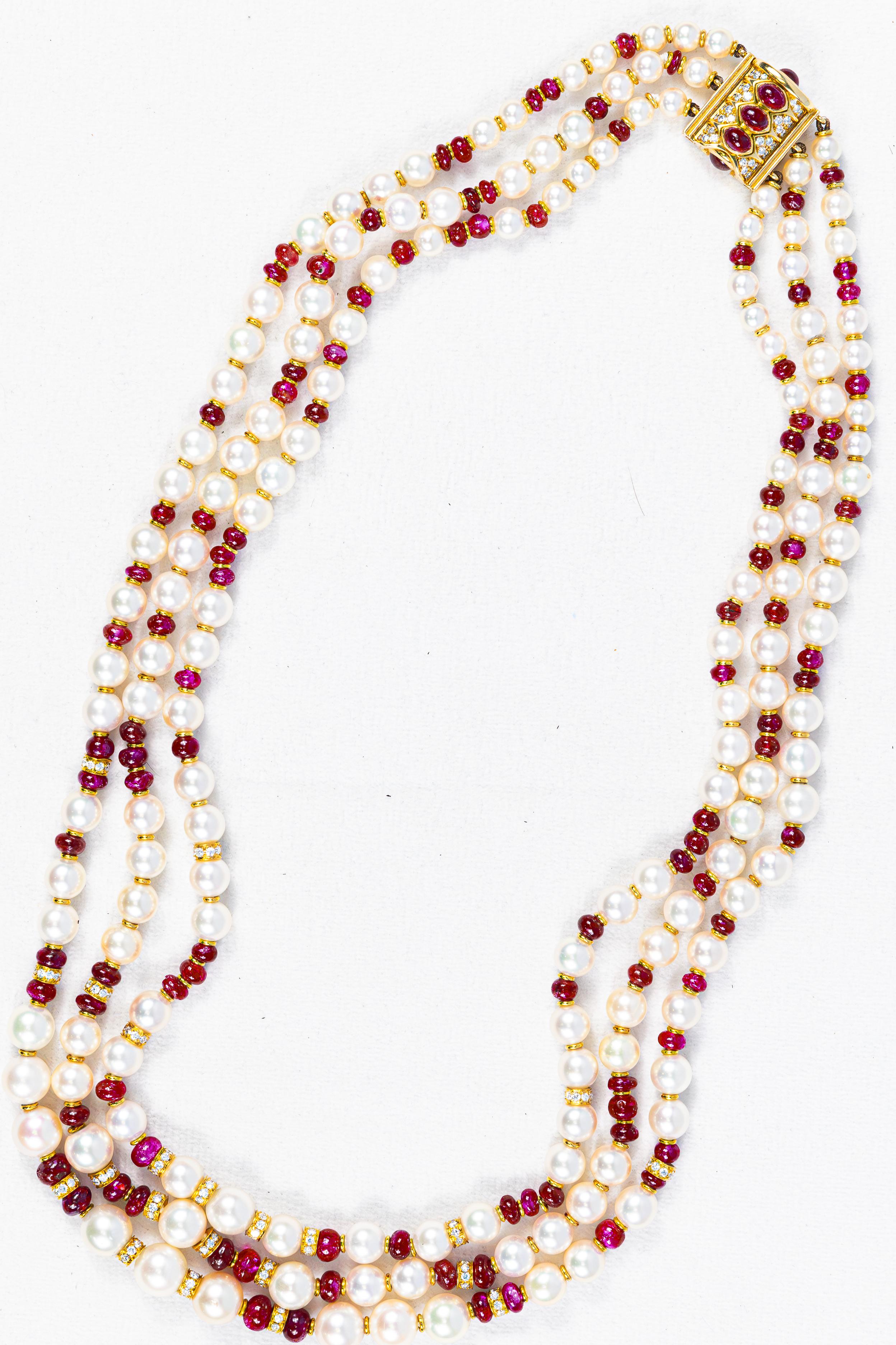 Halskette von Bvlgari mit Perlen, Rubinen und Diamanten im Zustand „Hervorragend“ in New York, NY