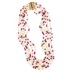 Collar Bvlgari de perlas, rubíes y diamantes