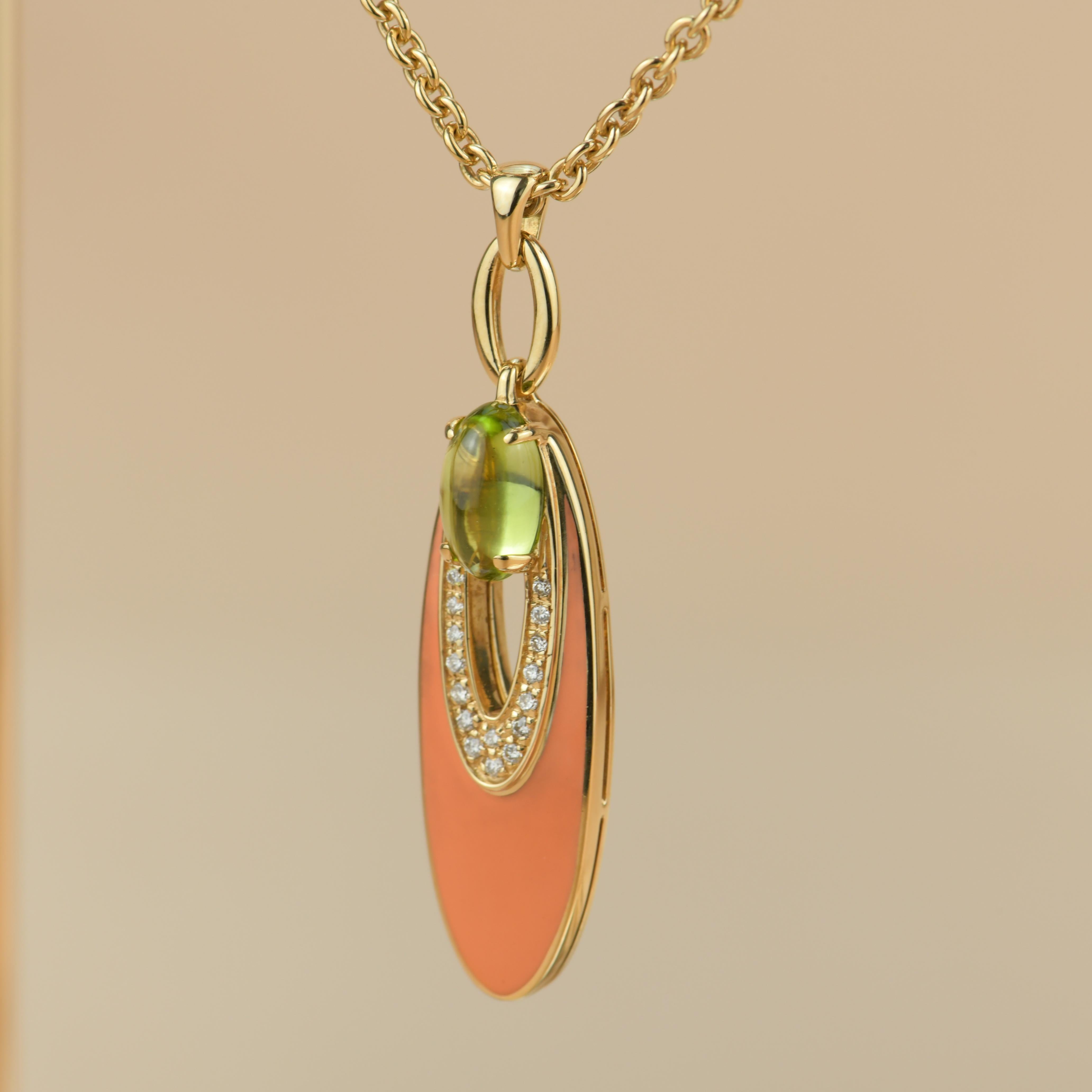 Taille brillant Bvlgari - Collier à pendentif péridot et diamant en or 18 carats en vente