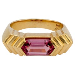 Anillo Bvlgari turmalina rosa oro amarillo 18k