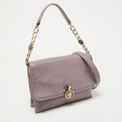 Bolso con solapa de piel morada Bvlgari