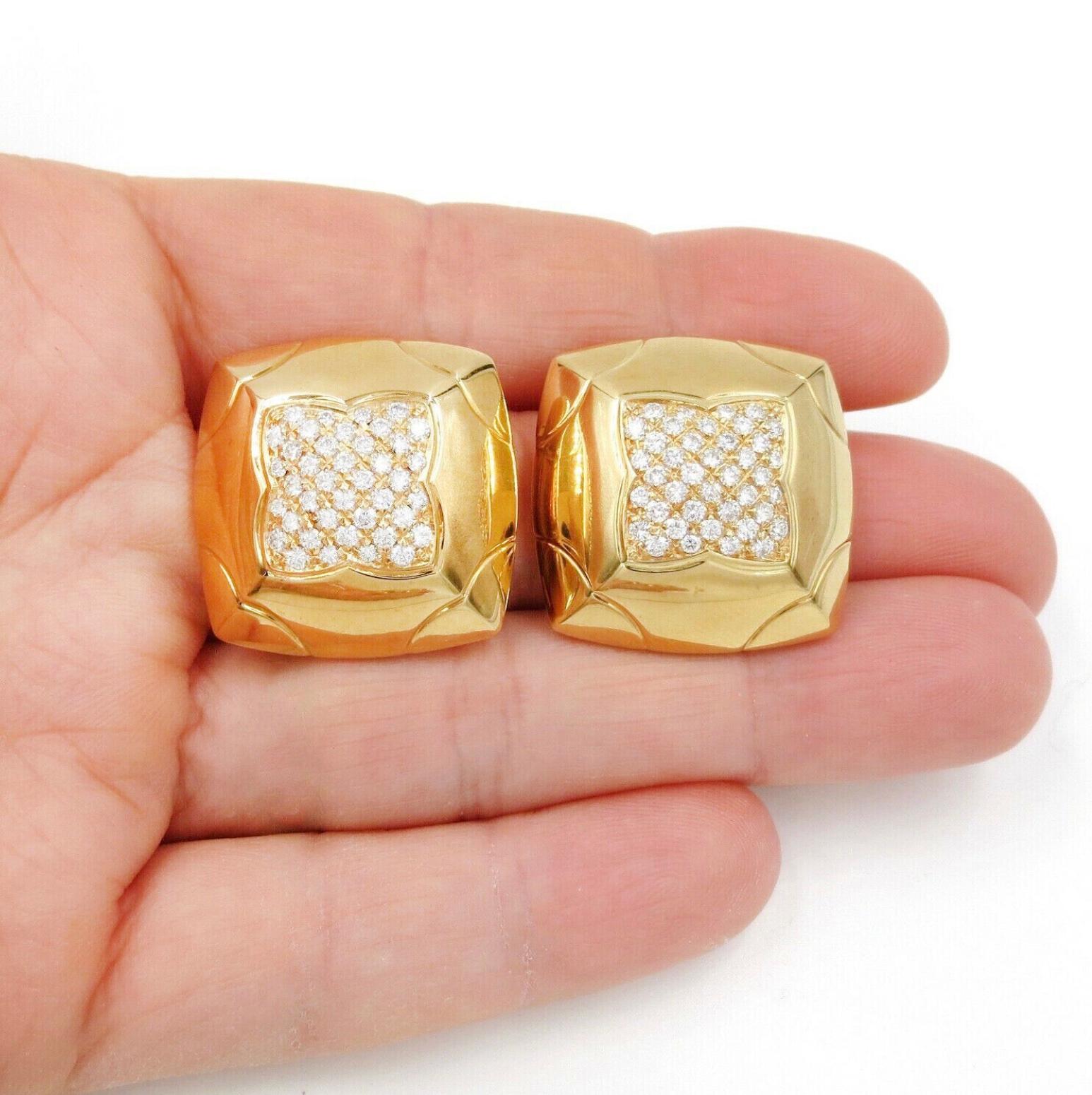 Bvlgari  Pyramid 18k Yellow Gold Diamond Earrings Bon état - En vente à Holmdel, NJ