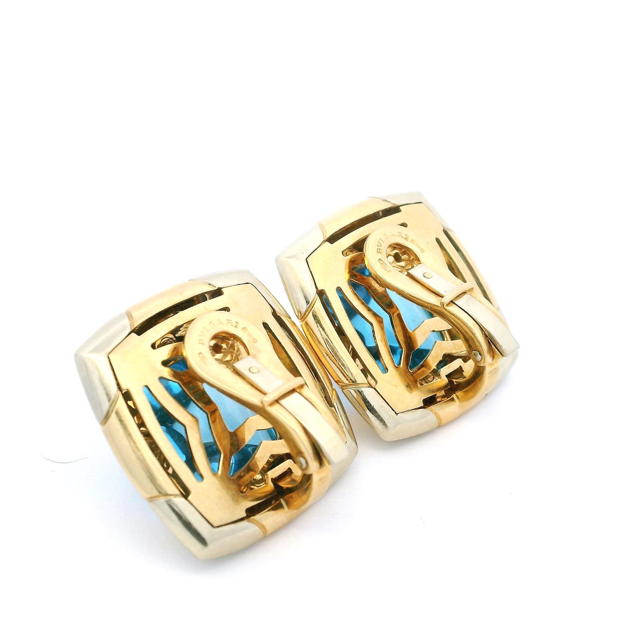 Bvlgari Boucles d'oreilles pyramide en or jaune 18 carats avec topaze bleue - Signé en vente 10