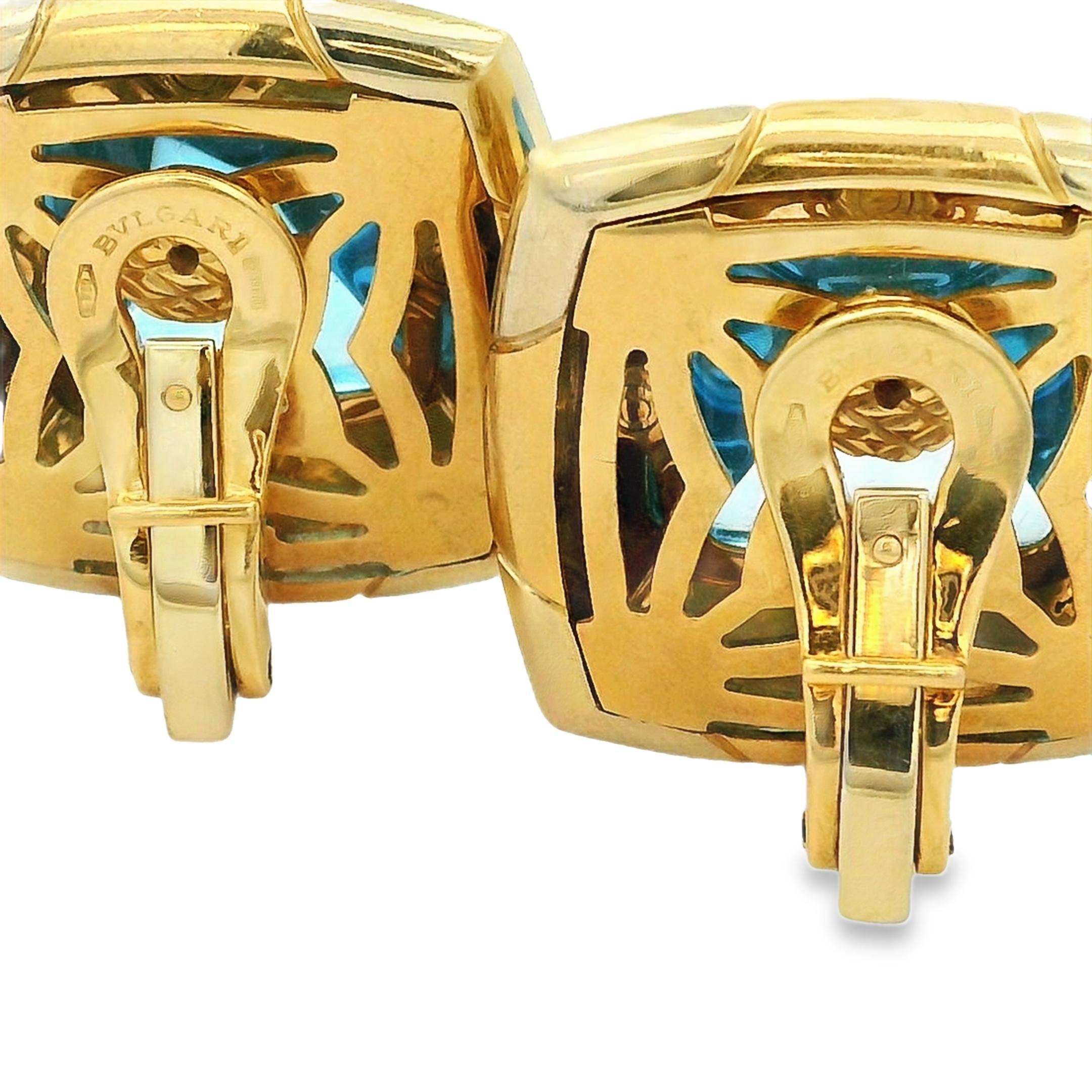 Bvlgari Pyramid Earrings in 18K Yellow Gold with Blue Topaz – Signed in vendita 1
