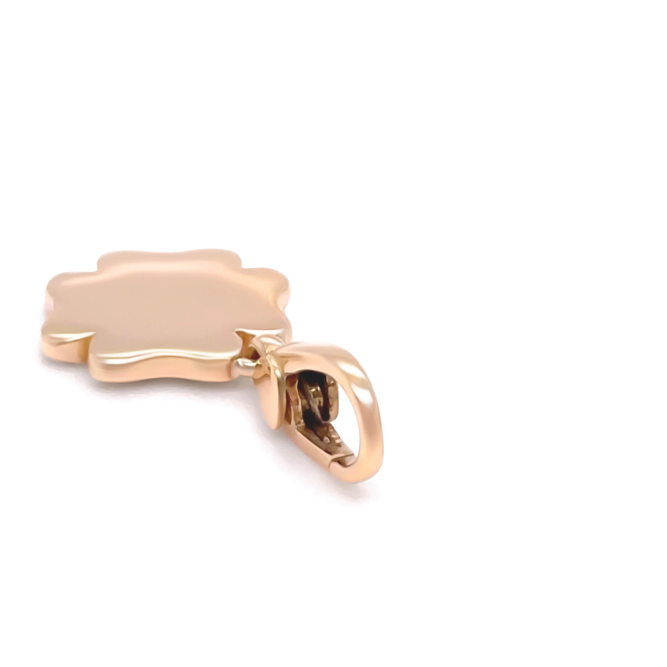 Bvlgari Rare pendentif trèfle à quatre feuilles en or jaune 18 carats, 3,88 g Excellent état - En vente à SYDNEY, NSW