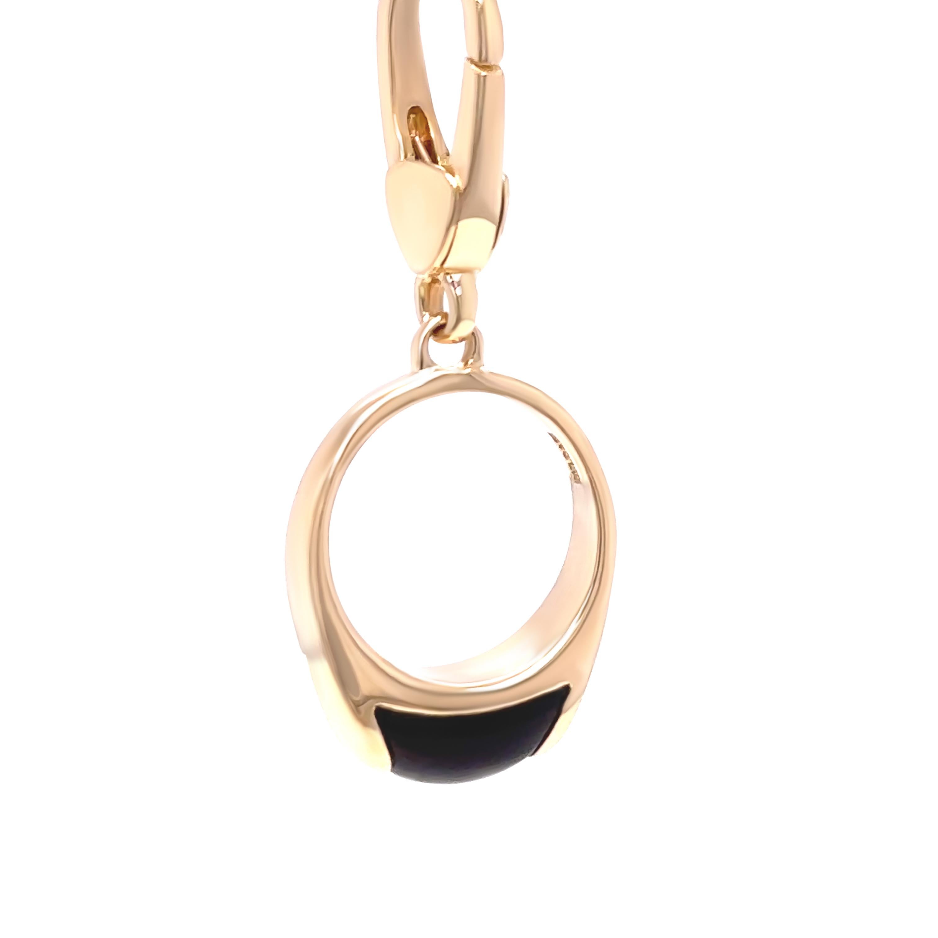 Trapezio Bvlgari Raro Ciondolo Tronchetto Onice in oro giallo 18ct 2,74g in vendita