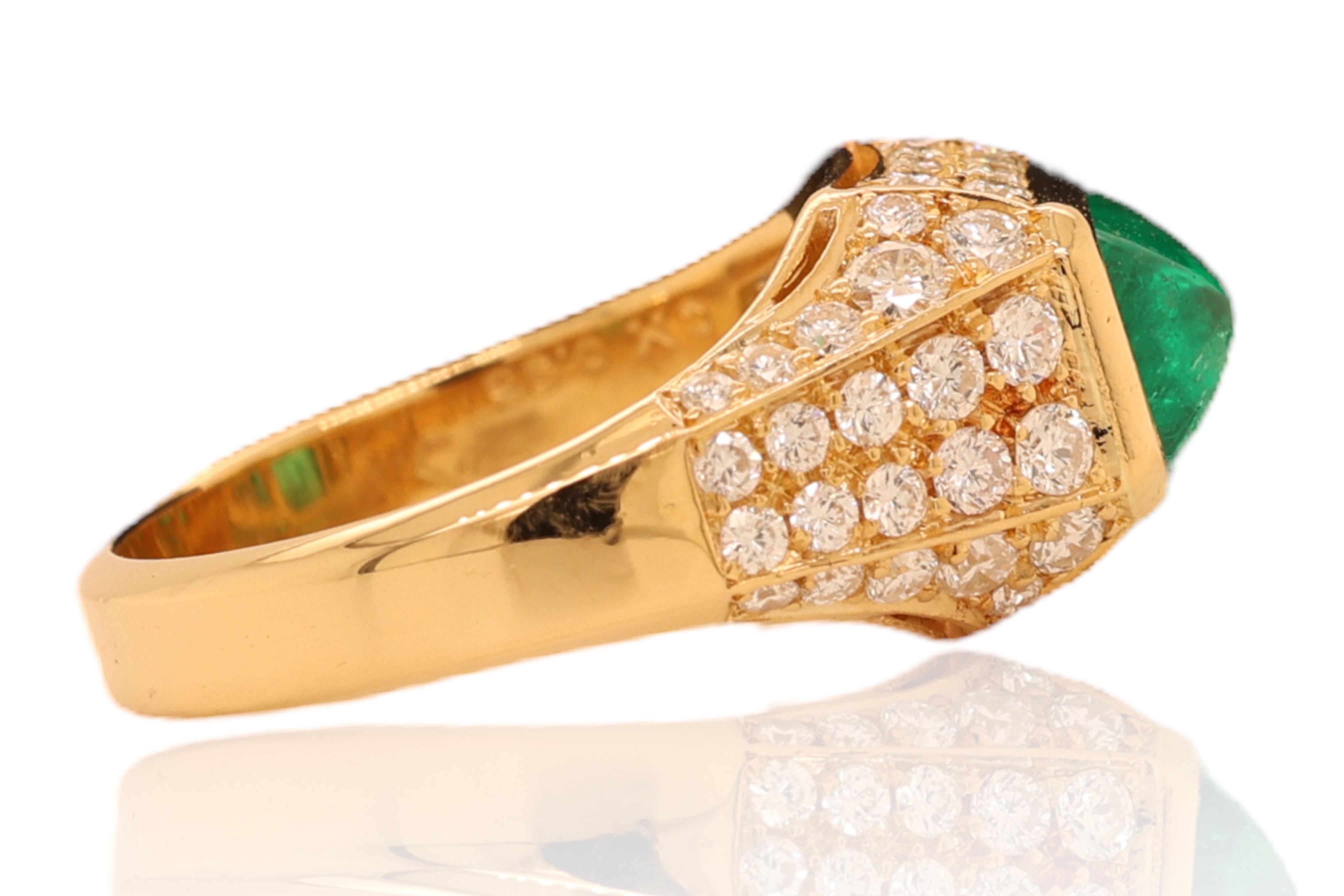 Bvlgari Ring 0.93ct Sugarloaf Cabochon Emerald & Diamonds, Estate Sultan Oman For Sale 4