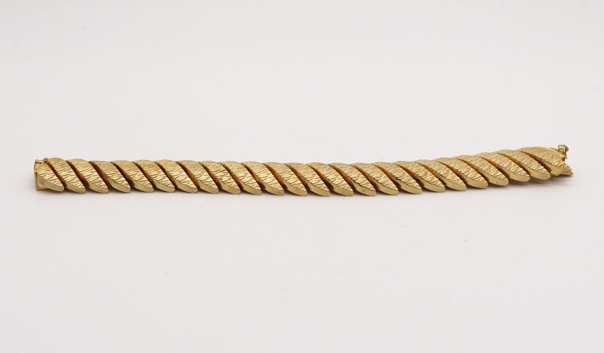 BVLGARI Roma 1960 Bracciale flessibile articolato in oro giallo massiccio 18Kt in vendita 3