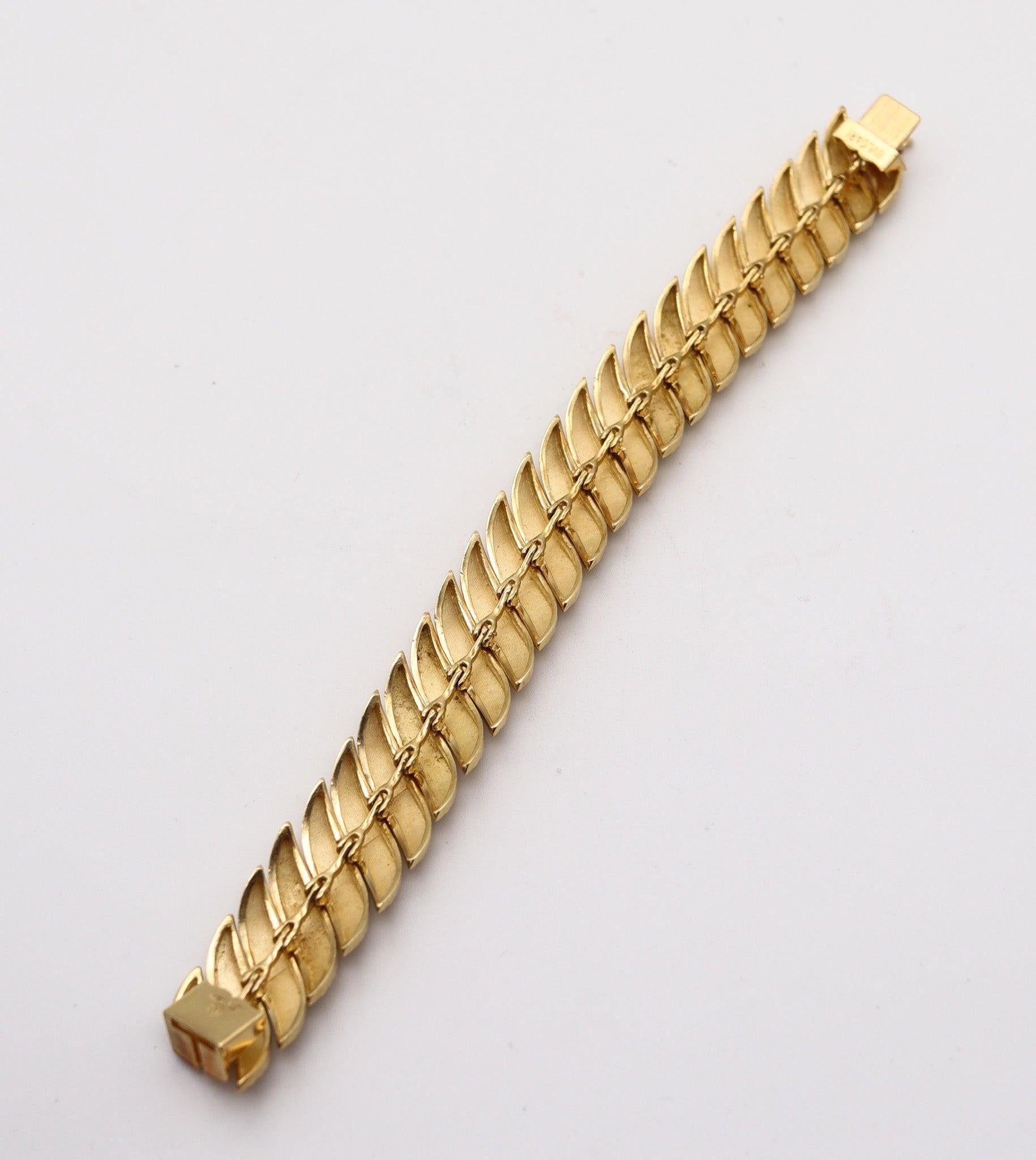 BVLGARI Roma 1960 Bracciale flessibile articolato in oro giallo massiccio 18Kt in vendita 4