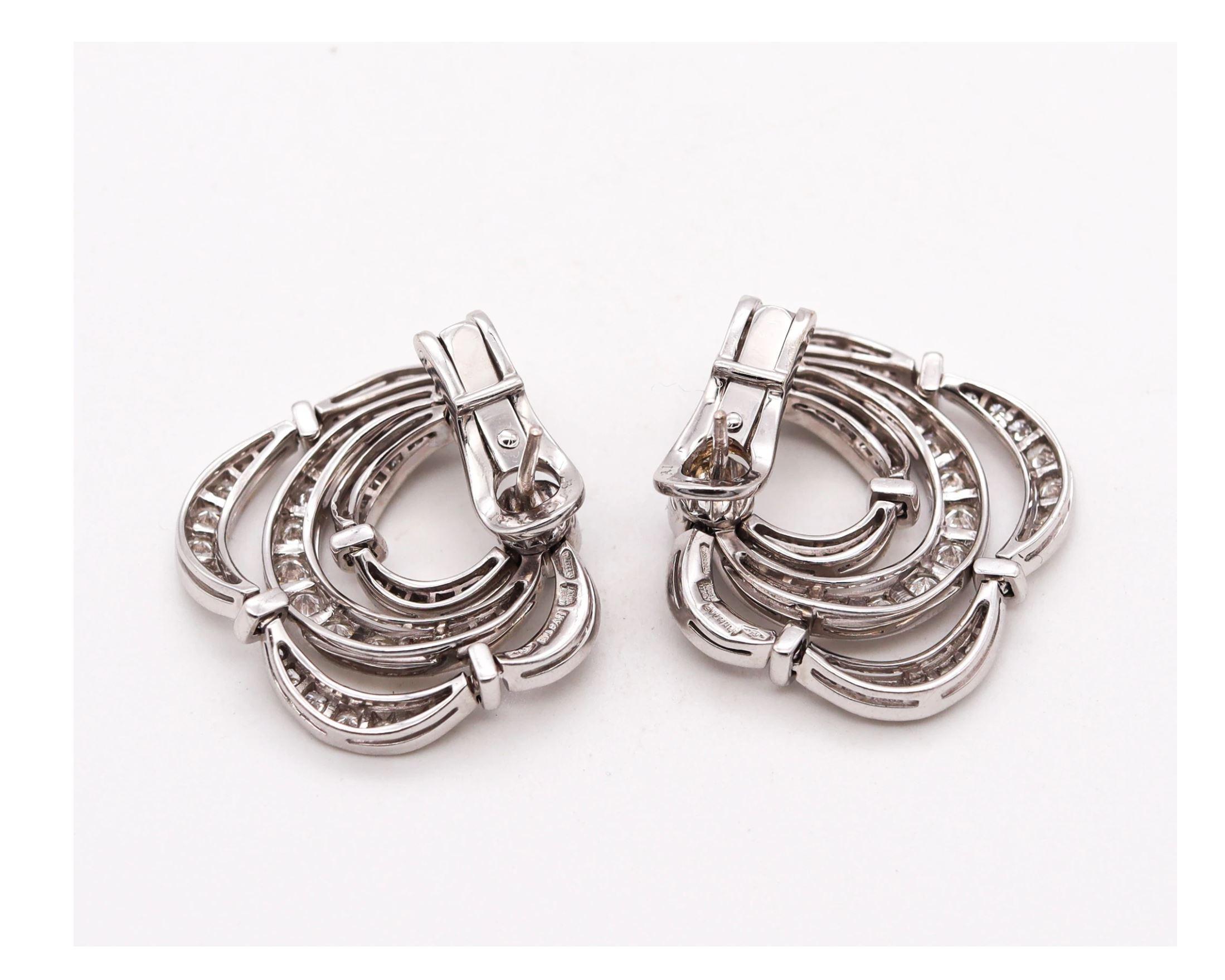 Bvlgari Roma Clips Earrings in 18 Kt White Gold with 5.76 Cts in VS Diamonds In Excellent Condition In Miami, FL