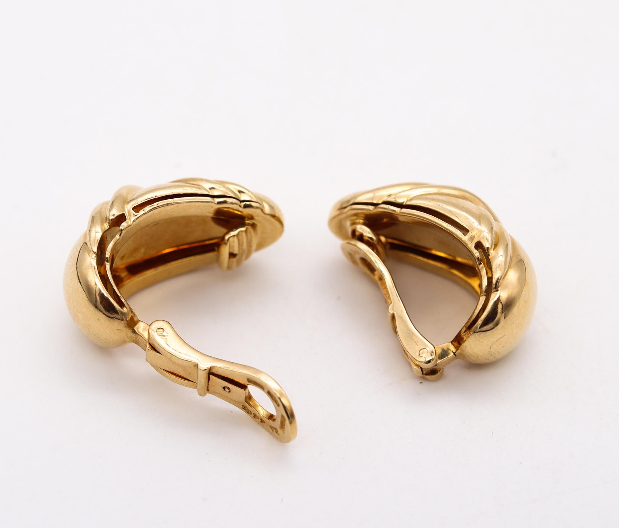 Modernist Bvlgari Roma Double X Clips on Earrings in Solid 18kt Yellow Gold For Sale