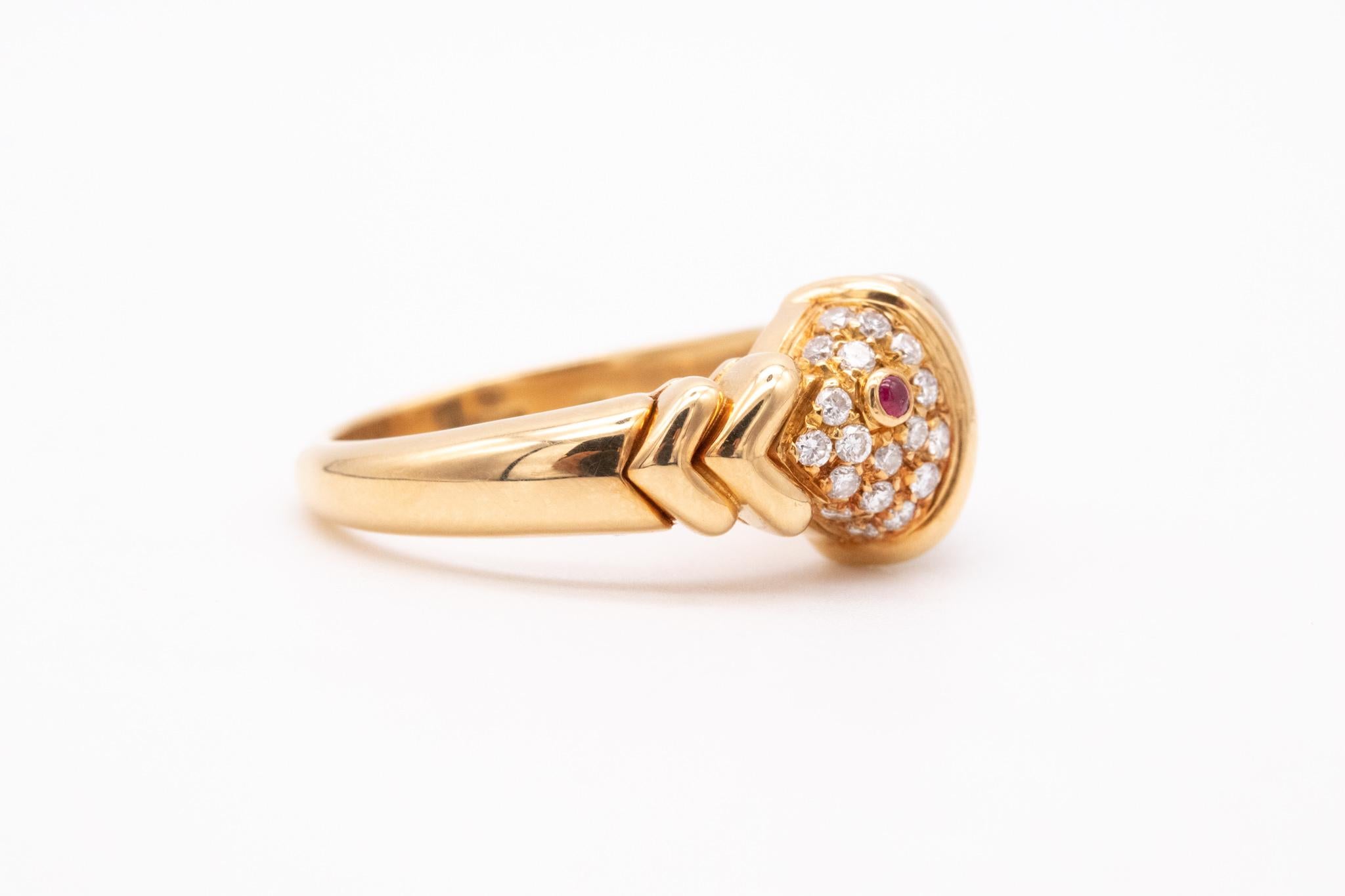 Bvlgari Roma Fish Pesce Ring in 18Kt Two Tones Gold with Diamonds and Ruby In Excellent Condition In Miami, FL