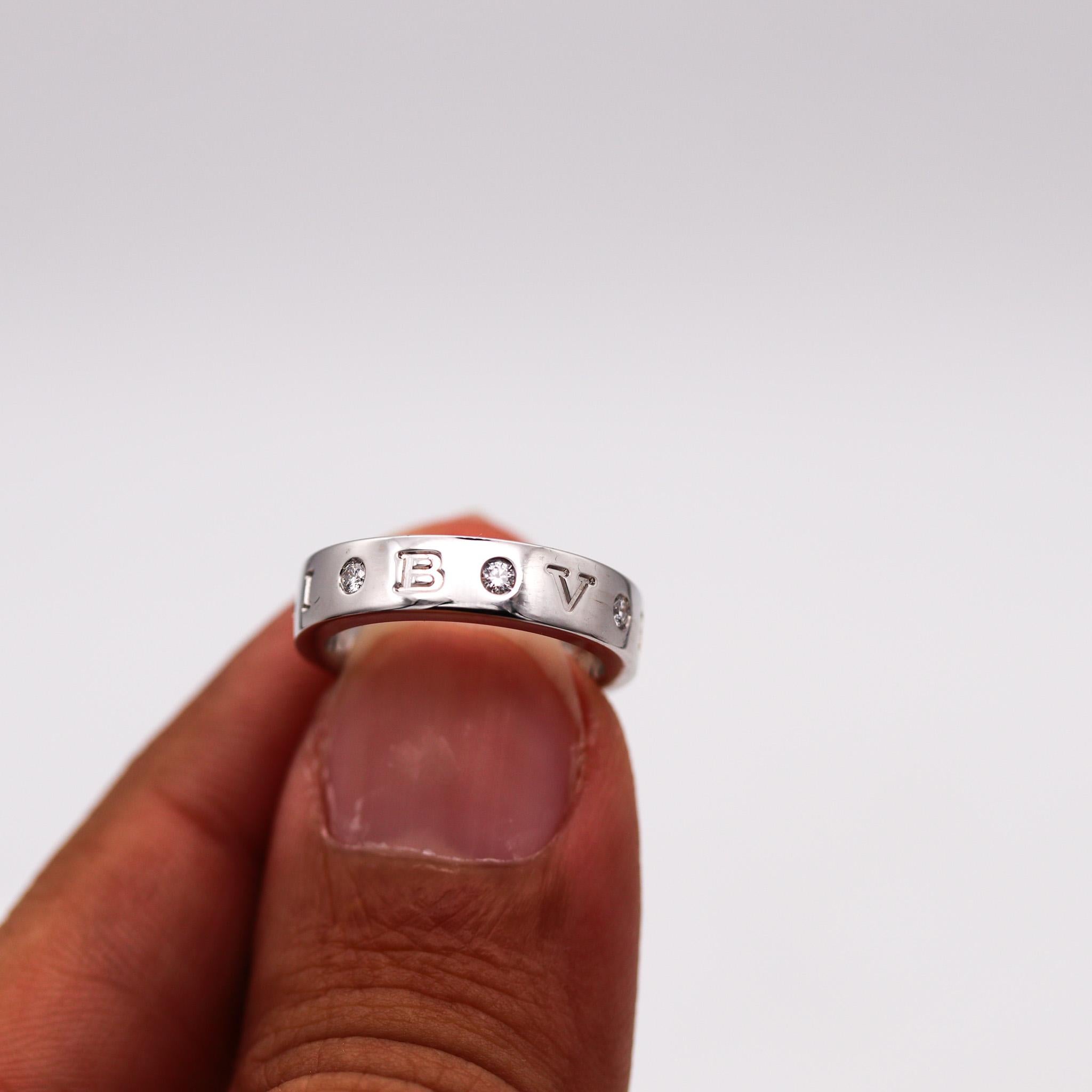 Bvlgari Roma Moderner Eternity-Ring aus 18 Karat Weißgold mit runden VVs Diamanten im Zustand „Hervorragend“ im Angebot in Miami, FL