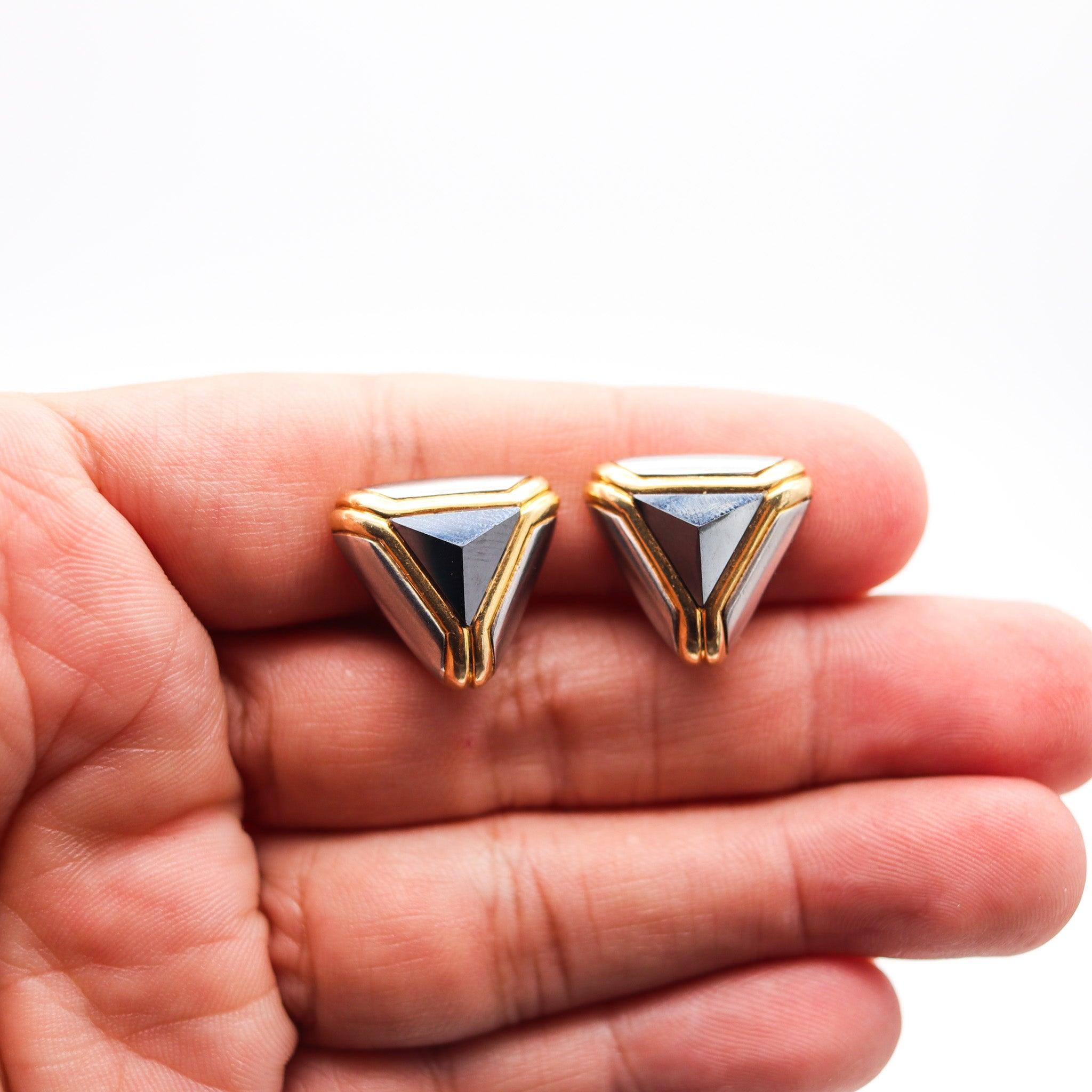 BVLGARI Roma-Paris - Orecchini a clip geometrici in oro massiccio 18Kt con ematiti In condizioni ottime in vendita a Miami, FL
