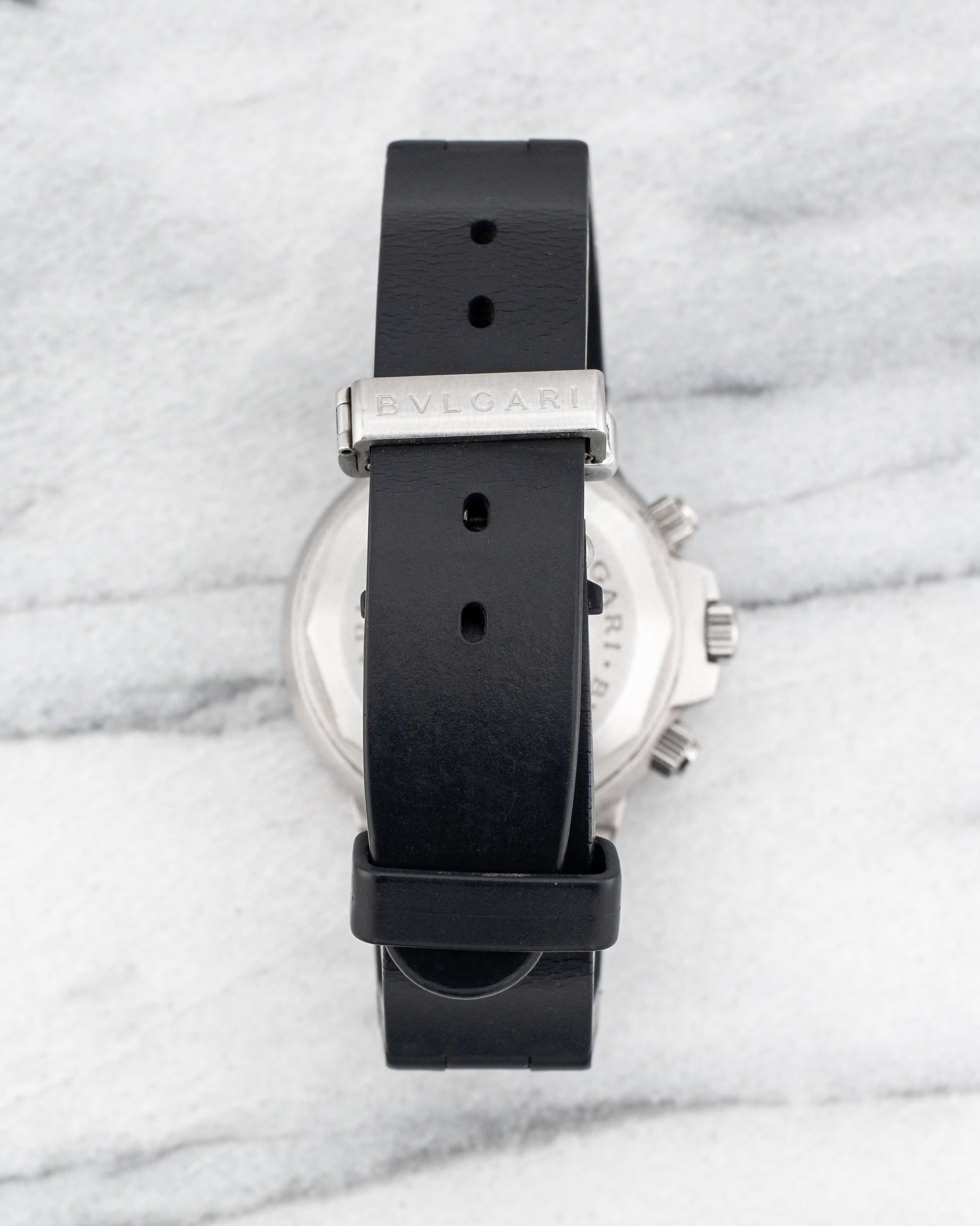 Montre Bvlgari Scuba SC38S à cadran noir en acier, années 1990 Bon état - En vente à New York, NY