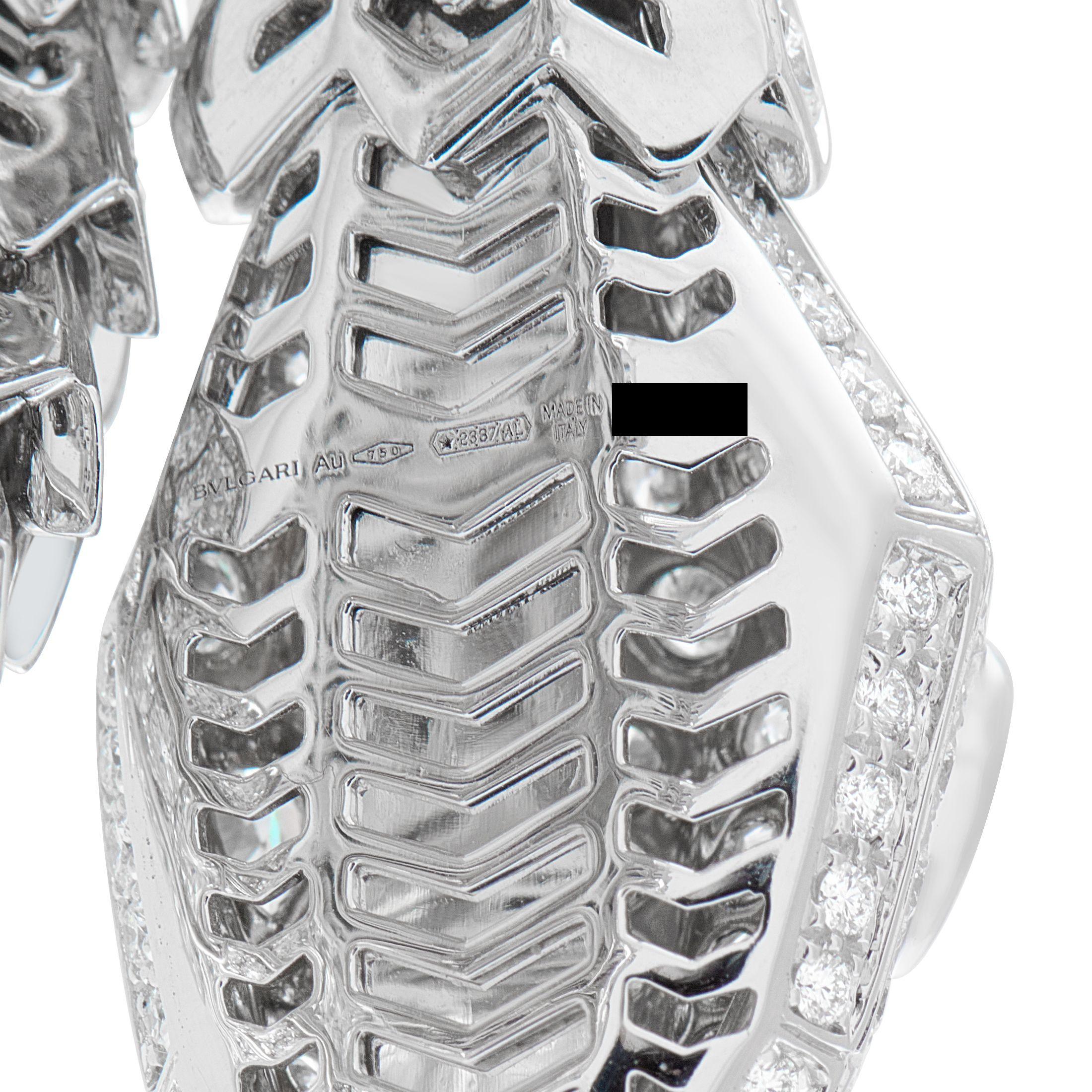 Taille ronde Bvlgari Serpenti Bracelet en or 18K serti de 45,83 ct de diamants BV02-051425 en vente