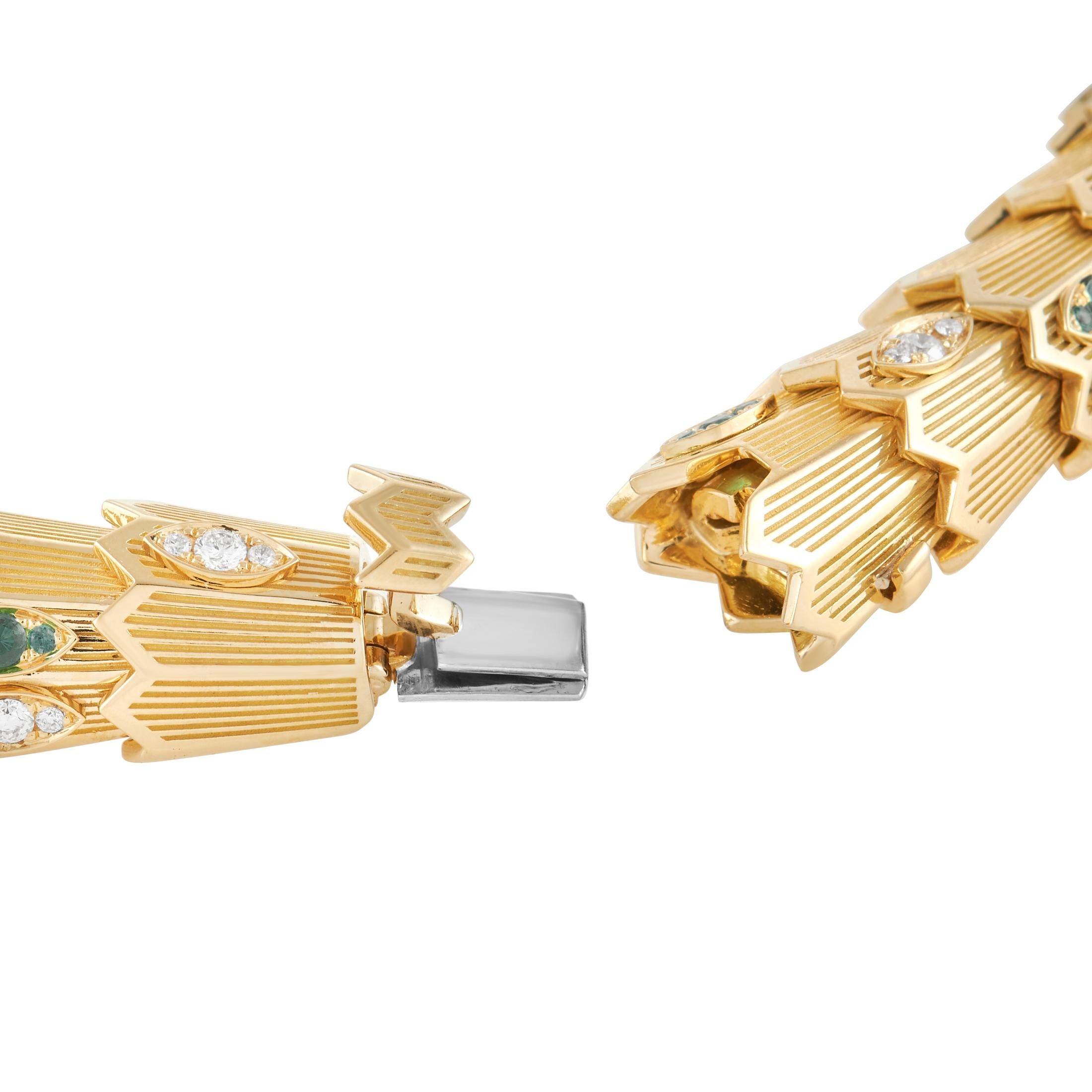 Round Cut Bvlgari Serpenti 18K Yellow Gold 19.95 Ct Diamond and 2.72 Ct Emerald Necklace