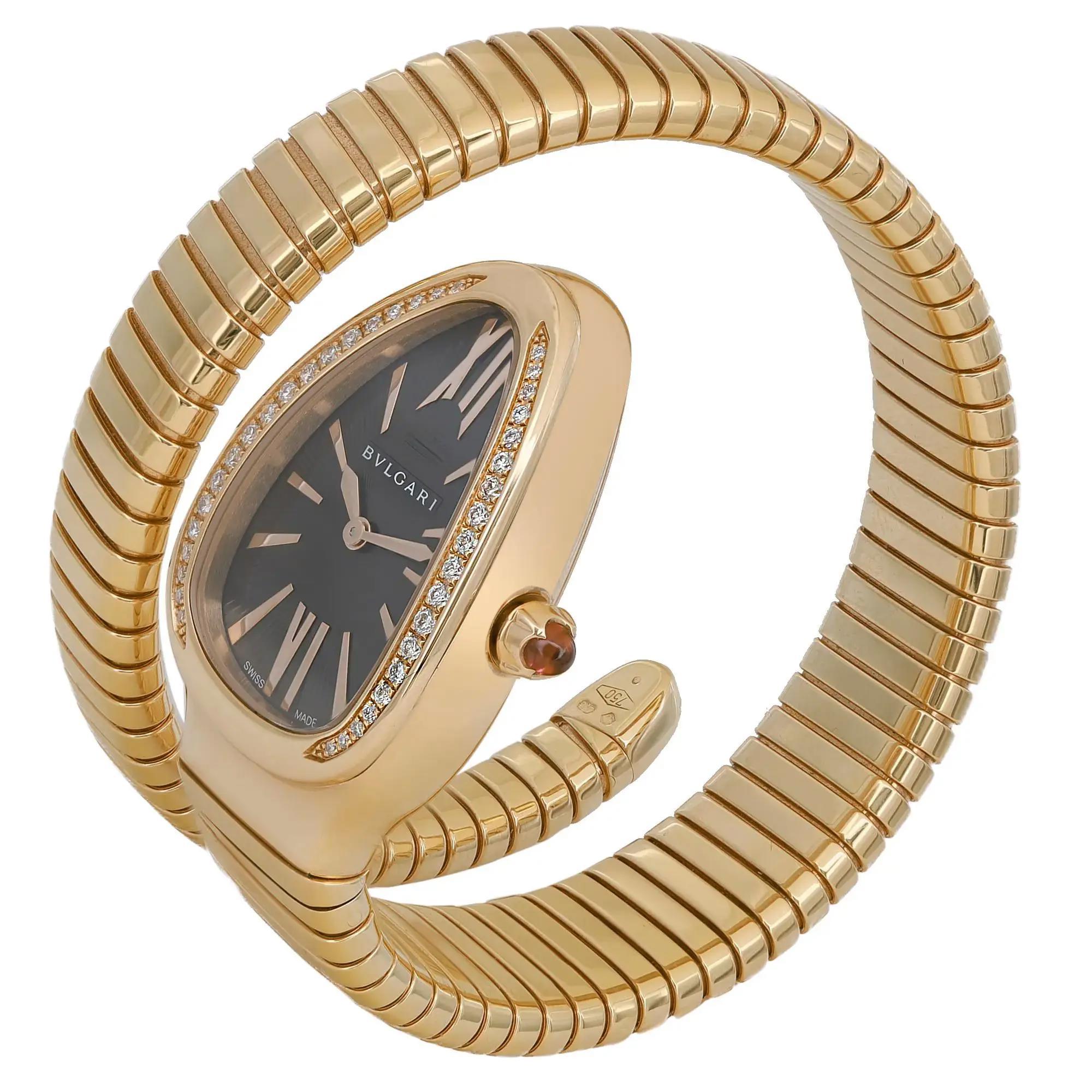 D'occasion, comme neuf. Magnifique pièce d'horlogerie. Livrée avec la boîte et les documents d'origine.

Informations générales :

Marque : Bvlgari
Modèle : Bvlgari Serpenti
Numéro de modèle : SP P 35 G
Type : Montre-bracelet
Département :