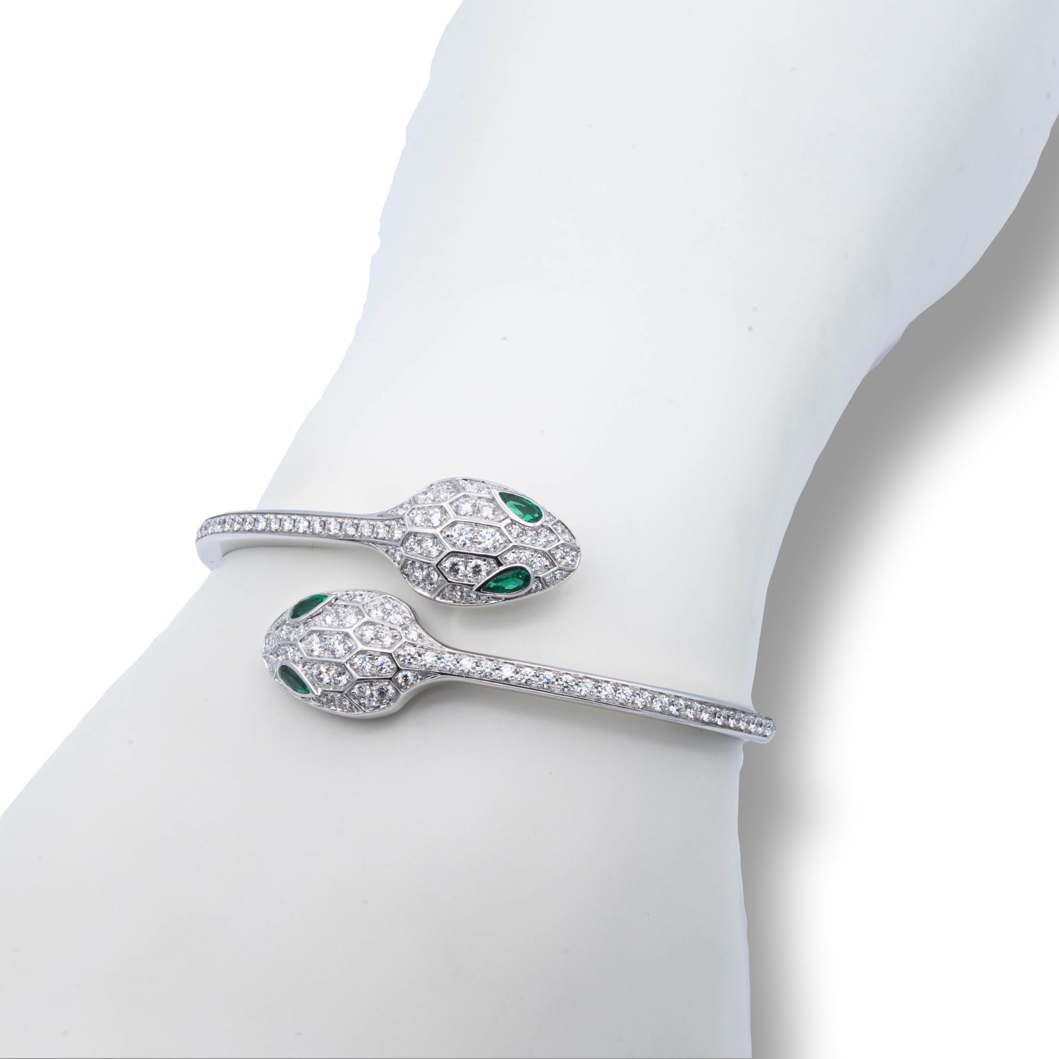 Round Cut Bvlgari Serpenti Diamond Bangle Bracelet 1.66 Ct Emerald Eyes 18K Small
