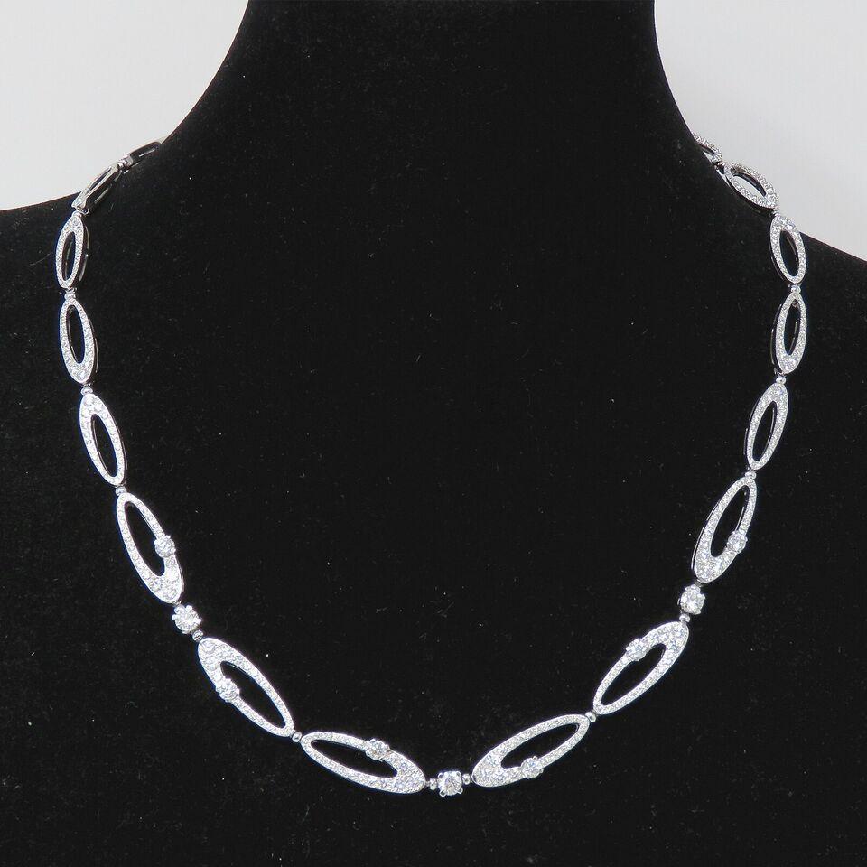 Donna Bvlgari - Collana con diamanti da 9 carati in vendita