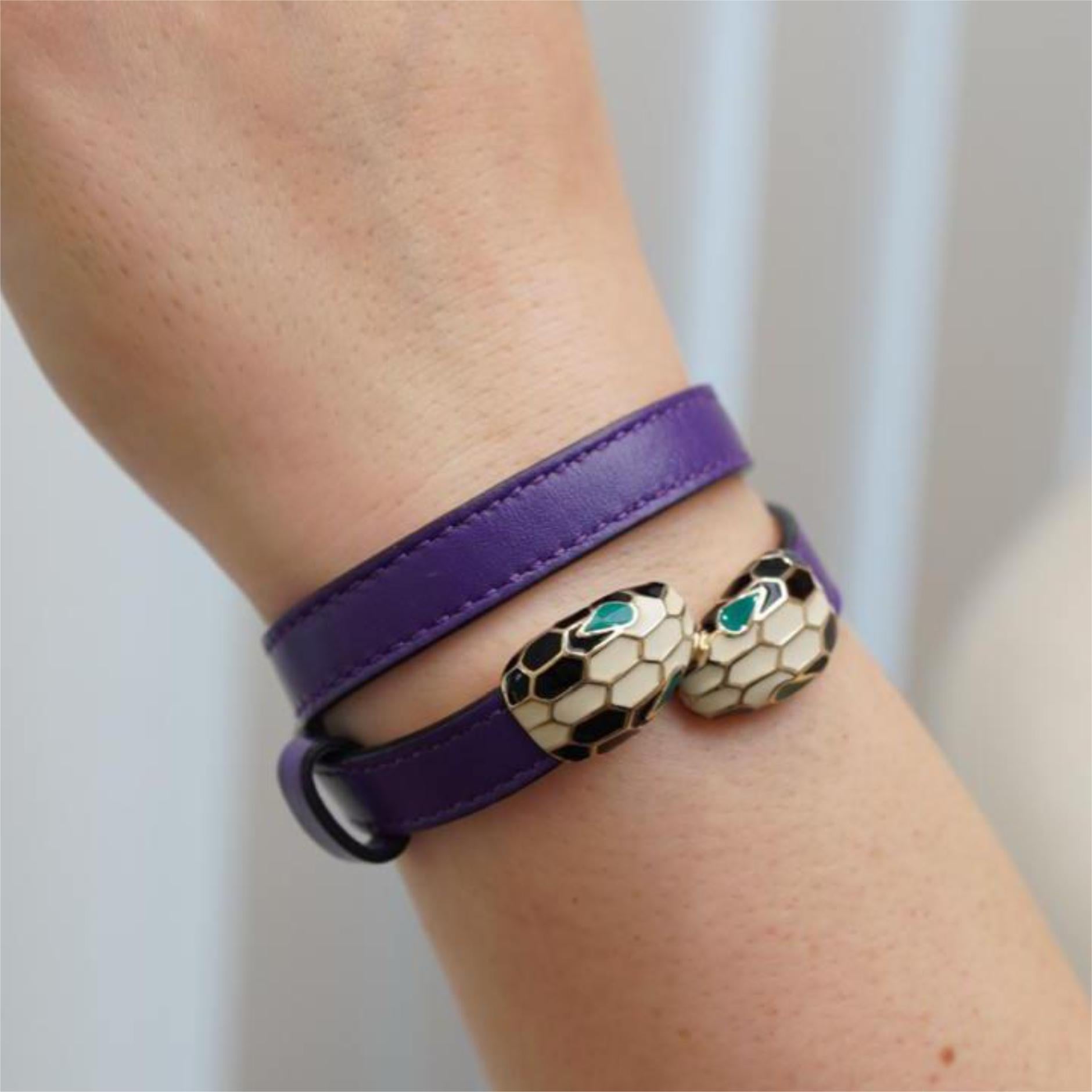 Bvlgari Serpenti Forever Emaille lila Lederarmband Größe S im Zustand „Hervorragend“ im Angebot in Banbury, GB