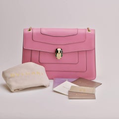 Bolso de hombro mediano Bvlgari Serpenti Forever Flamingo de piel con cadena