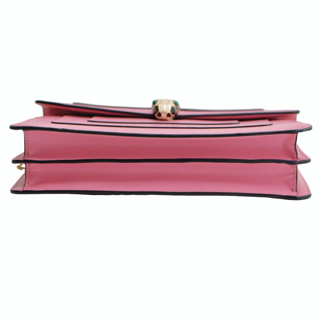 Bvlgari Serpenti Forever Flamingo Leather Chain Medium Shoulder Bag In Excellent Condition In Banbury, GB