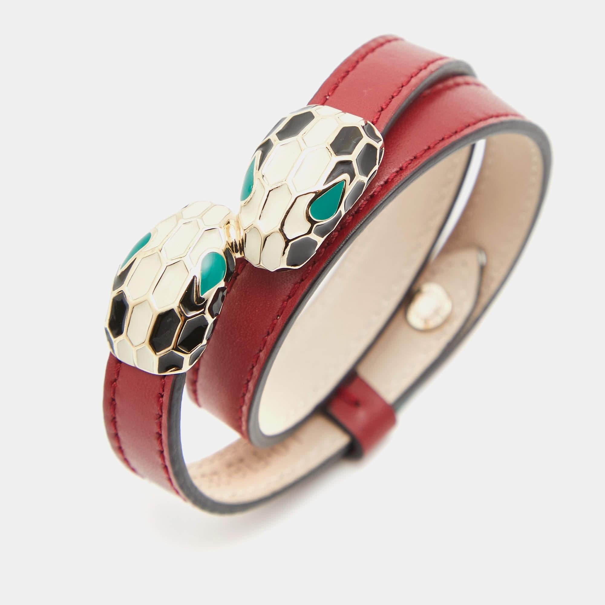 Strikingly beautiful, this bracelet from Bvlgari is sure to adorn your wrist with utmost elegance. It is a part of the brand's Serpenti Forever collection and is highlighted by a gold-tone metal Serpenti head and a coiled leather strap. The bracelet
