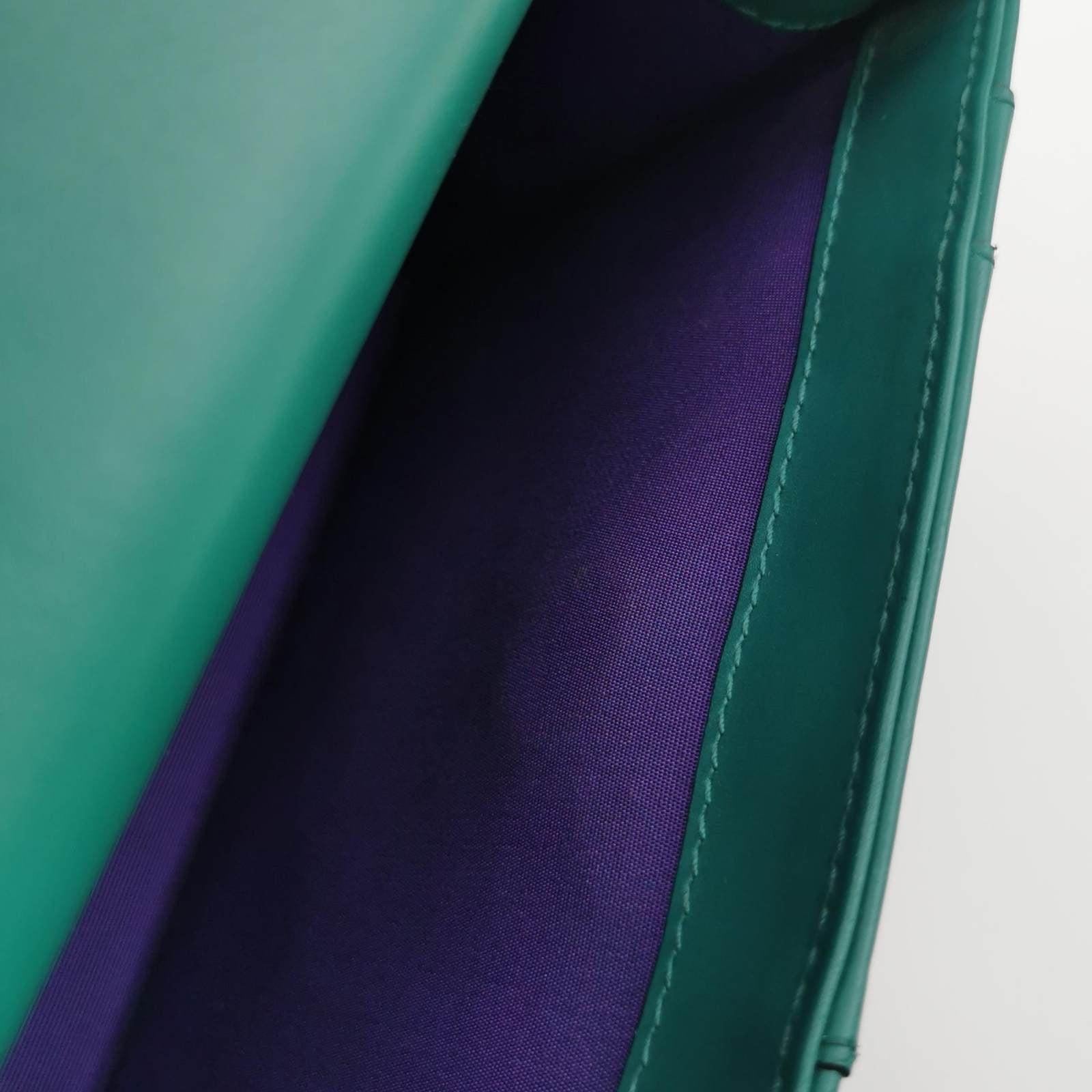 Bvlgari Serpenti Forever Bolso Crossbody Pequeño de Piel Verde 11