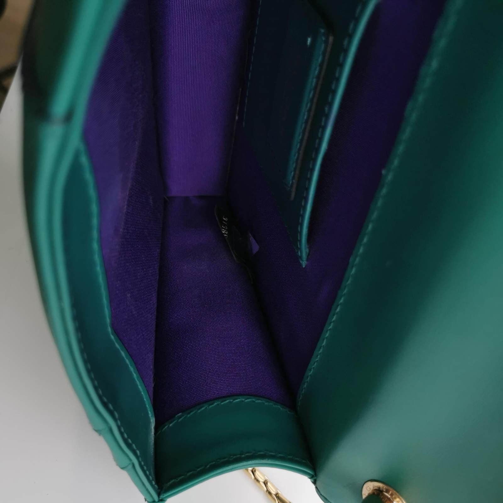 Bvlgari Serpenti Forever Bolso Crossbody Pequeño de Piel Verde 13