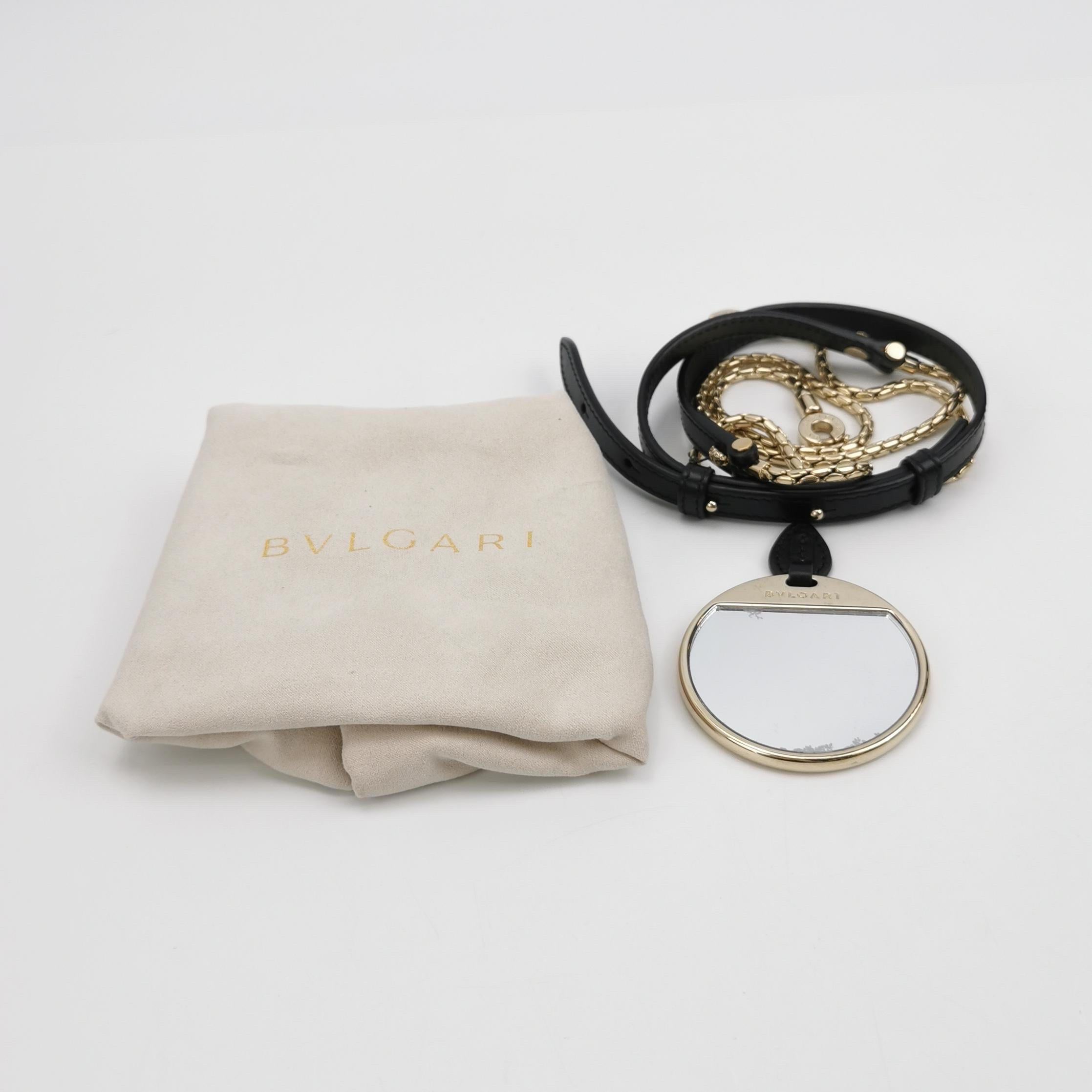 Bvlgari Serpenti Forever Small Leather Top Handle Crossbody Bag Nero in vendita 1