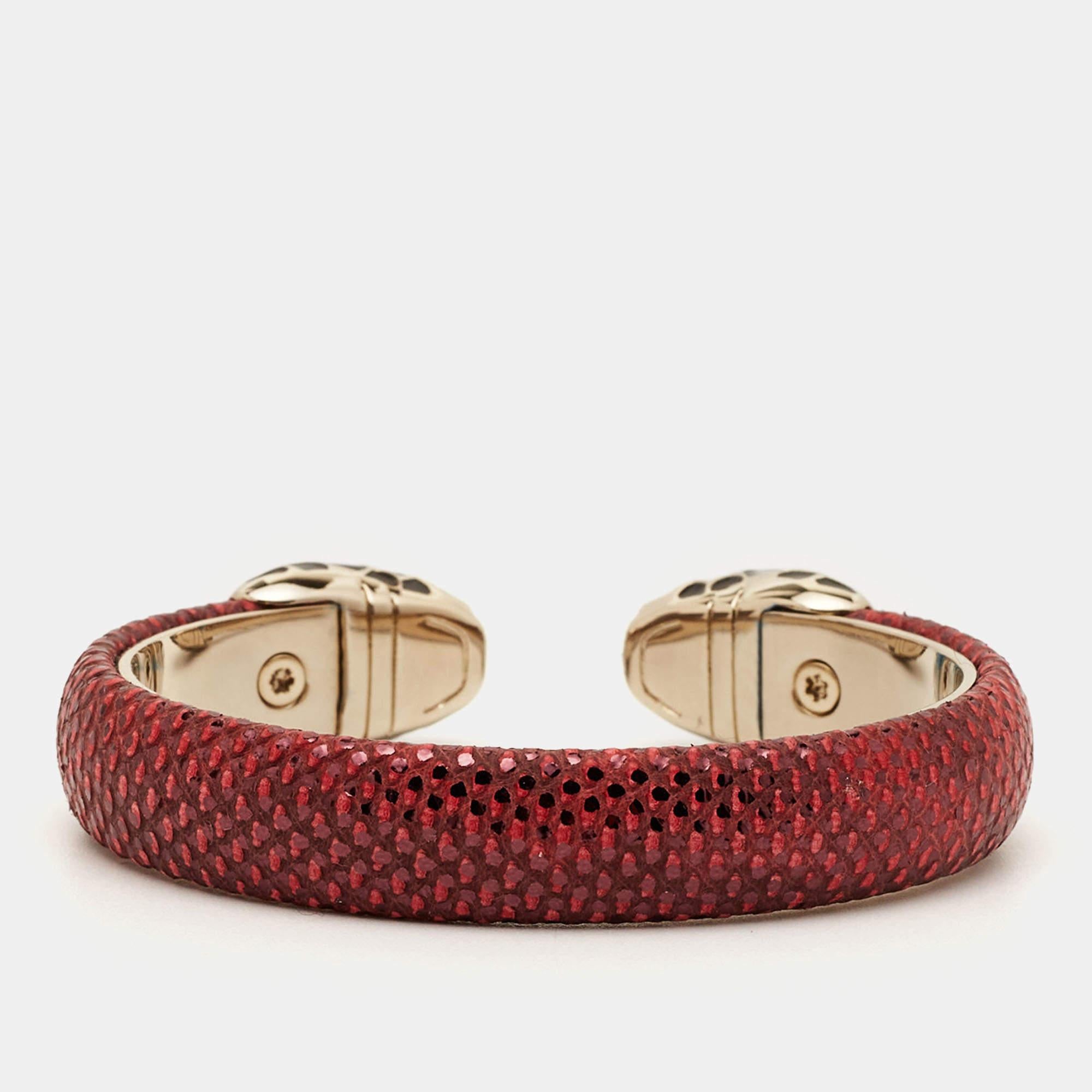 Contemporary Bvlgari Serpenti Forever Snakeskin Leather Enamel Gold Tone Bracelet