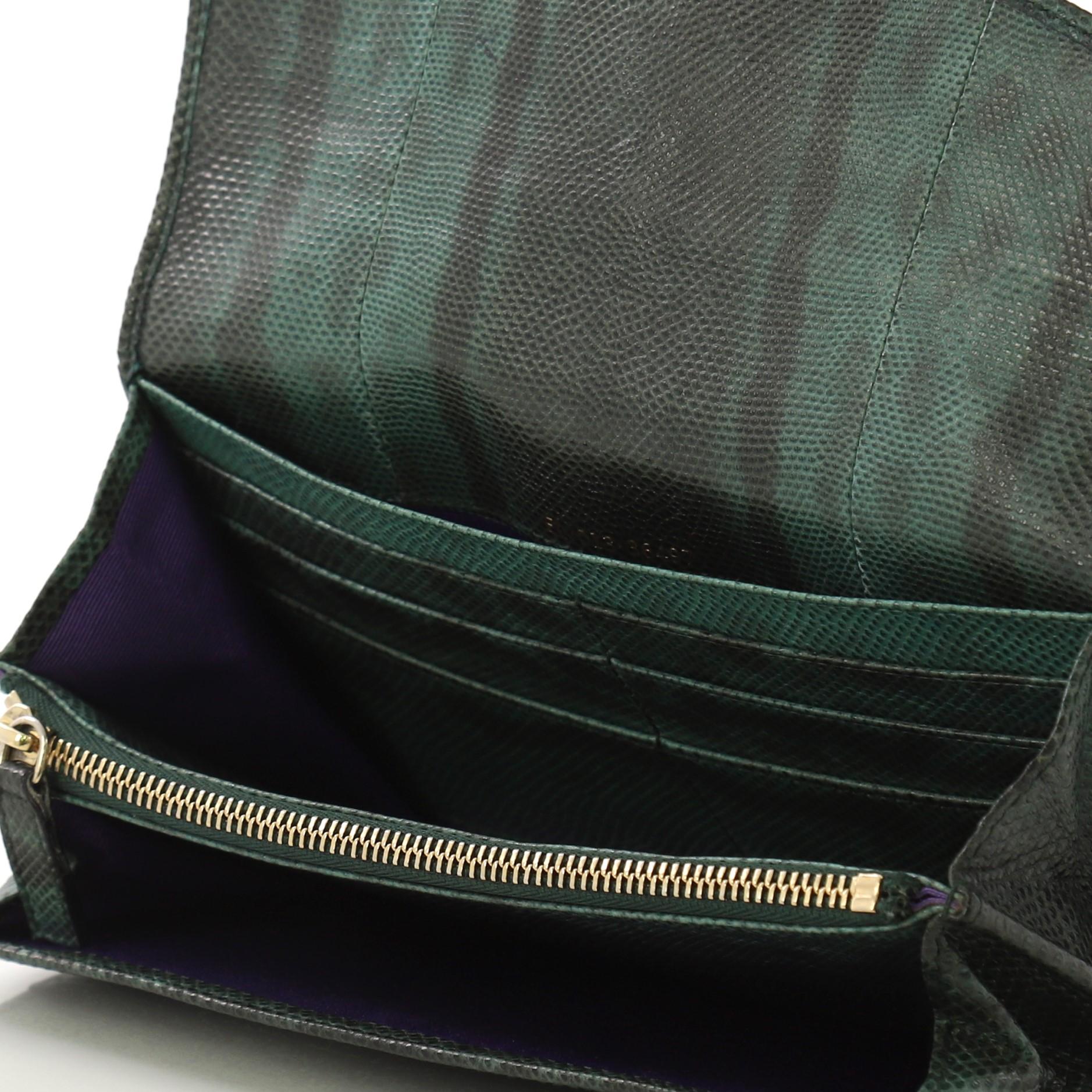 Bvlgari Serpenti Forever Wallet Karung, crafted in green karung In Good Condition In NY, NY