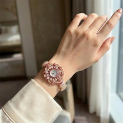 Bvlgari Serpenti – Von der Serpenti inspirierte Uhr aus Roségold mit Diamanten und Saphiren aus der Haute Joaillerie-Kollektion