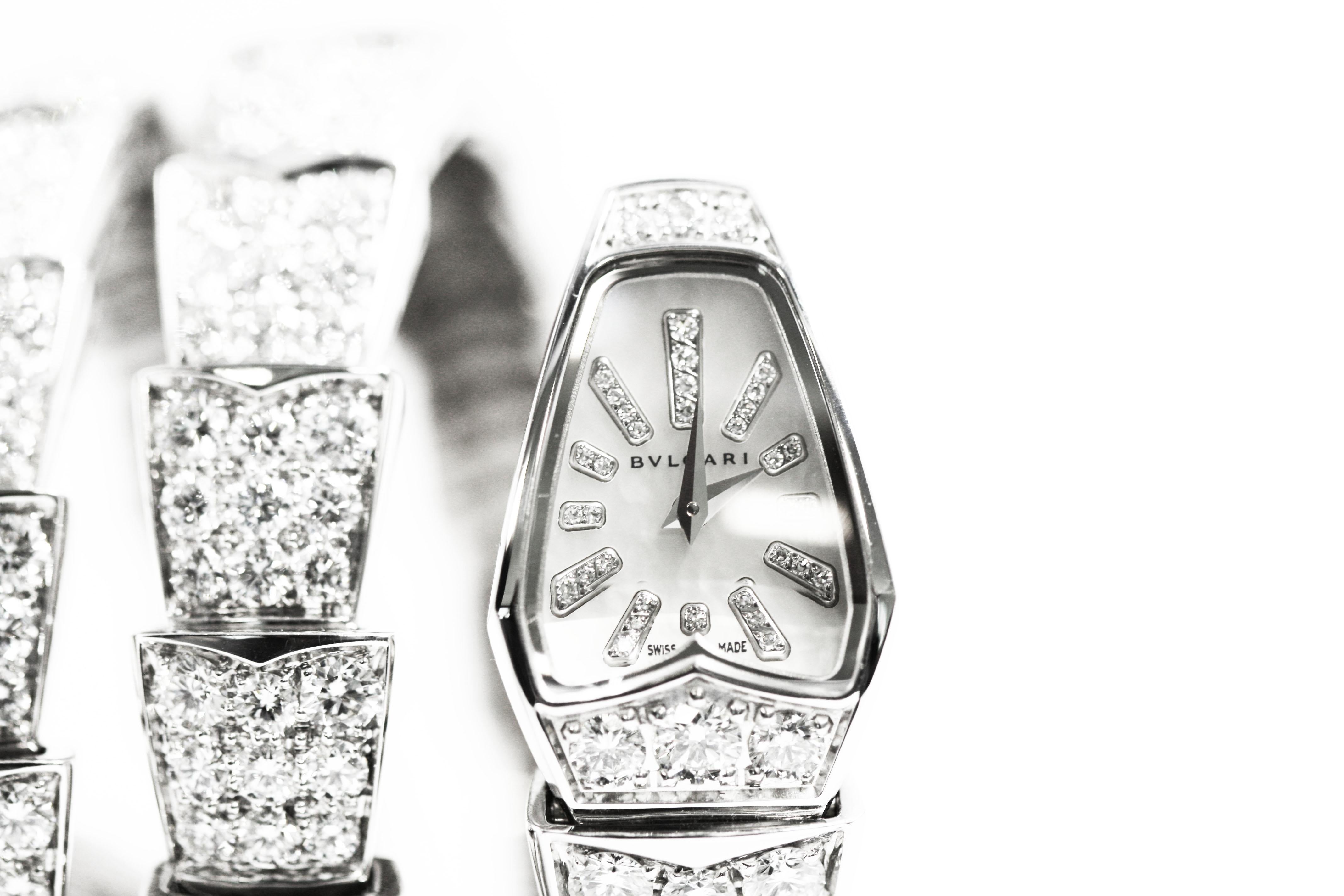 Women's or Men's Bvlgari Serpenti Jewelry White Gold Diamonds Watch For Sale