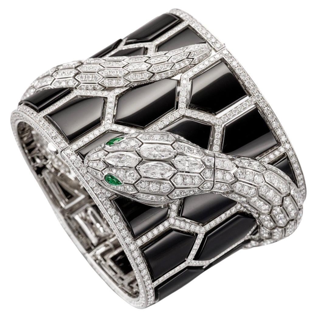 Montre-bracelet Bvlgari "Serpenti Misteriosi Secret" en diamant, onyx et émeraude.