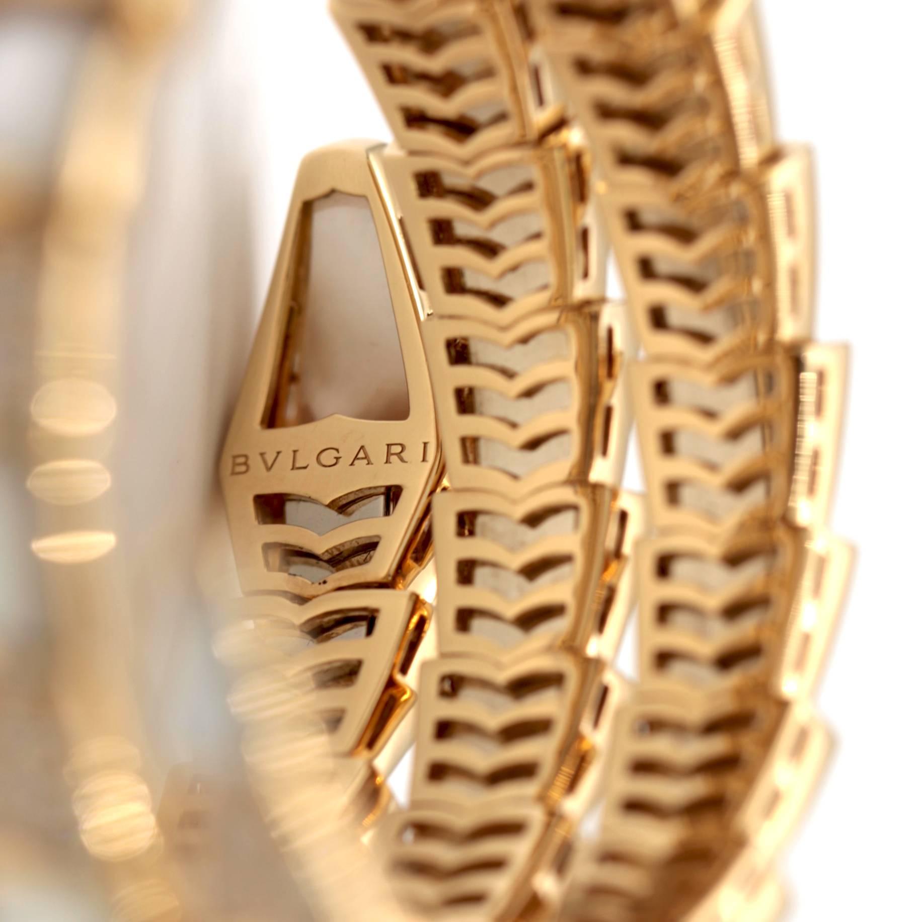 Bvlgari Serpenti one-coil 18K with Pave Diamonds and Mother of Pearl Bracelet In New Condition In Los Angeles, CA