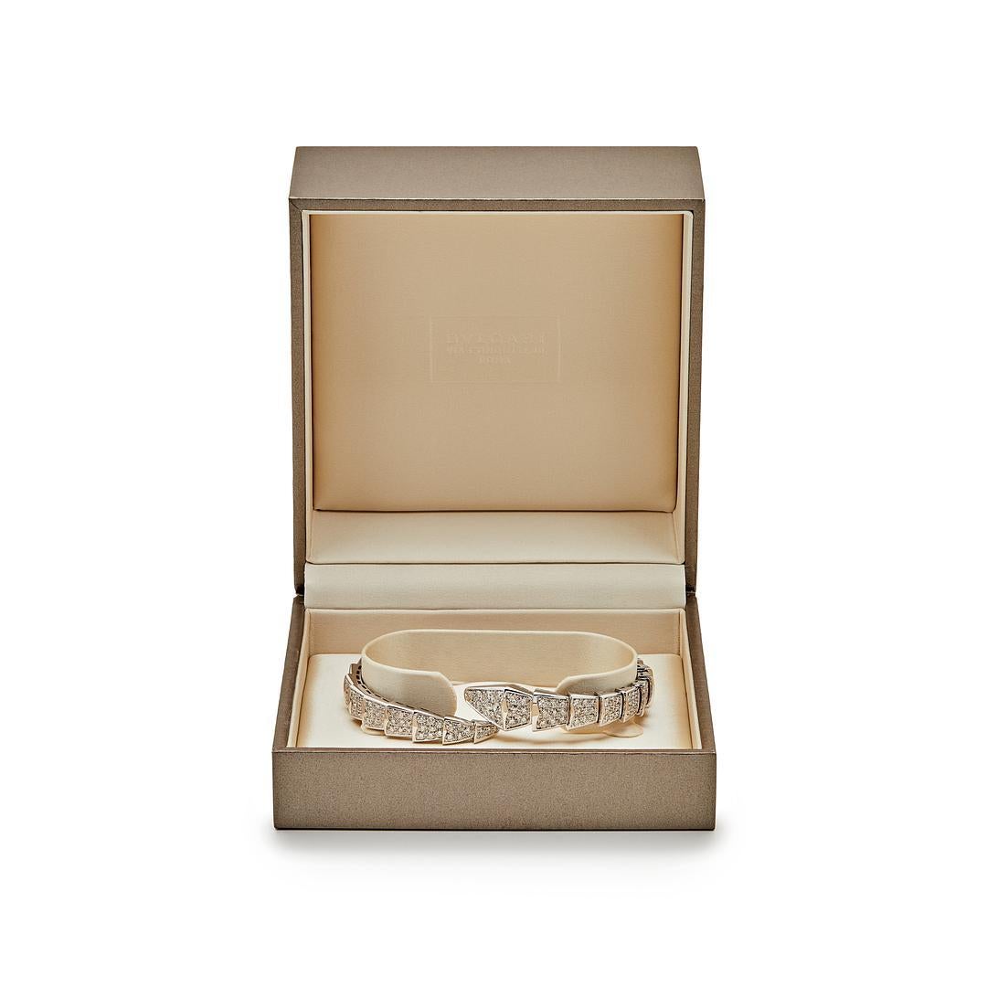 Round Cut  BVLGARI Serpenti One-Coil Bracelet White Gold Diamond 345215 For Sale