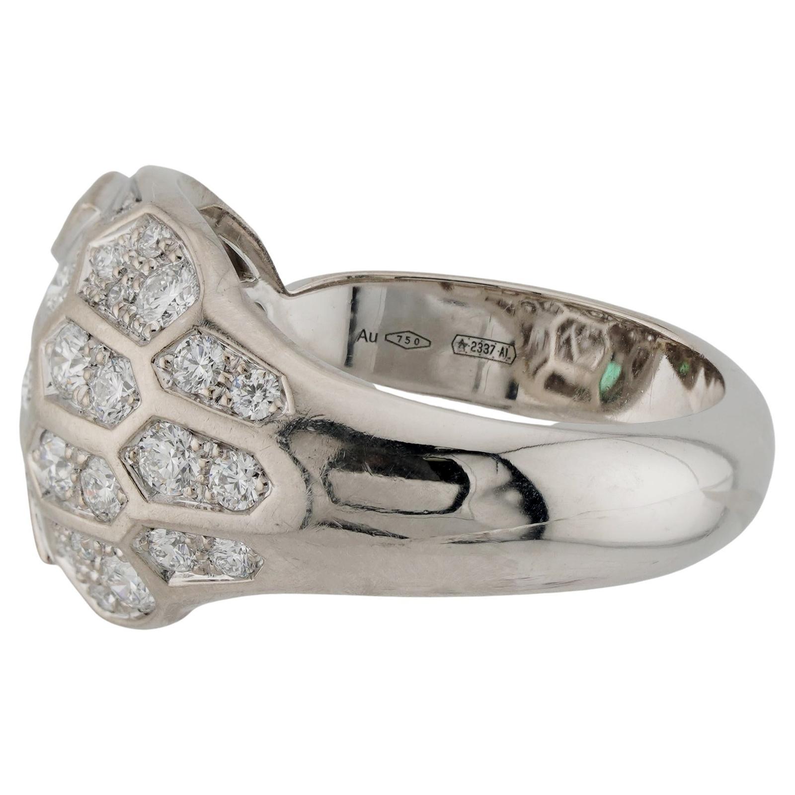 Women's BVLGARI Serpenti Seduttori Diamond Emerald 18k White Gold Ring For Sale