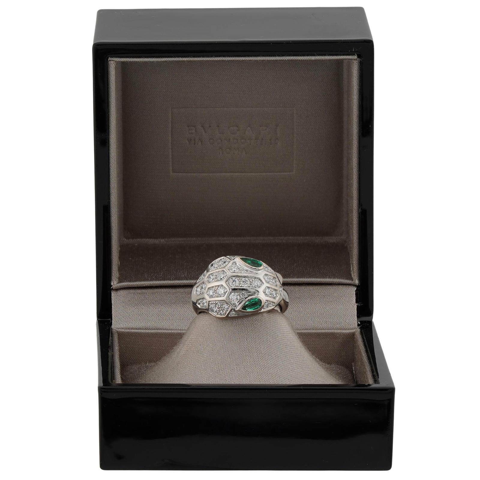BVLGARI Serpenti Seduttori Diamond Emerald 18k White Gold Ring For Sale 1