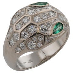 BVLGARI Serpenti Seduttori Bague en or blanc 18 carats avec diamants et émeraudes