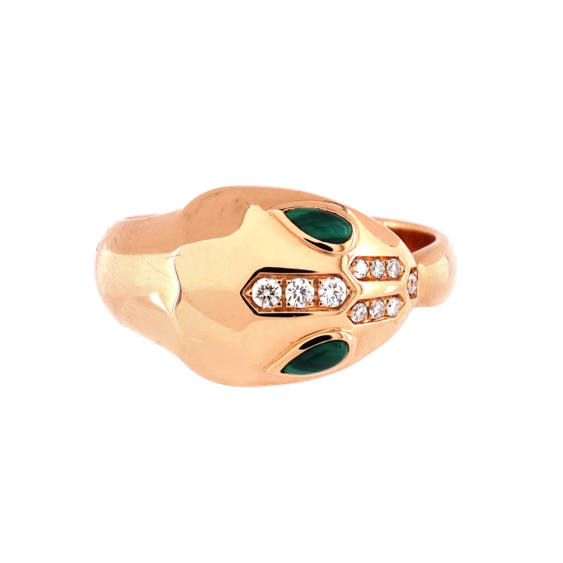 Condition: Great. Minor scratches throughout.
Accessories: No Accessories
Measurements: Size: 7, Width: 4.60 mm
Designer: Bvlgari
Model: Serpenti Seduttori Ring 18K Rose Gold with Malachite and Pave Diamonds
Exterior Color: Rose Gold
Item Number: